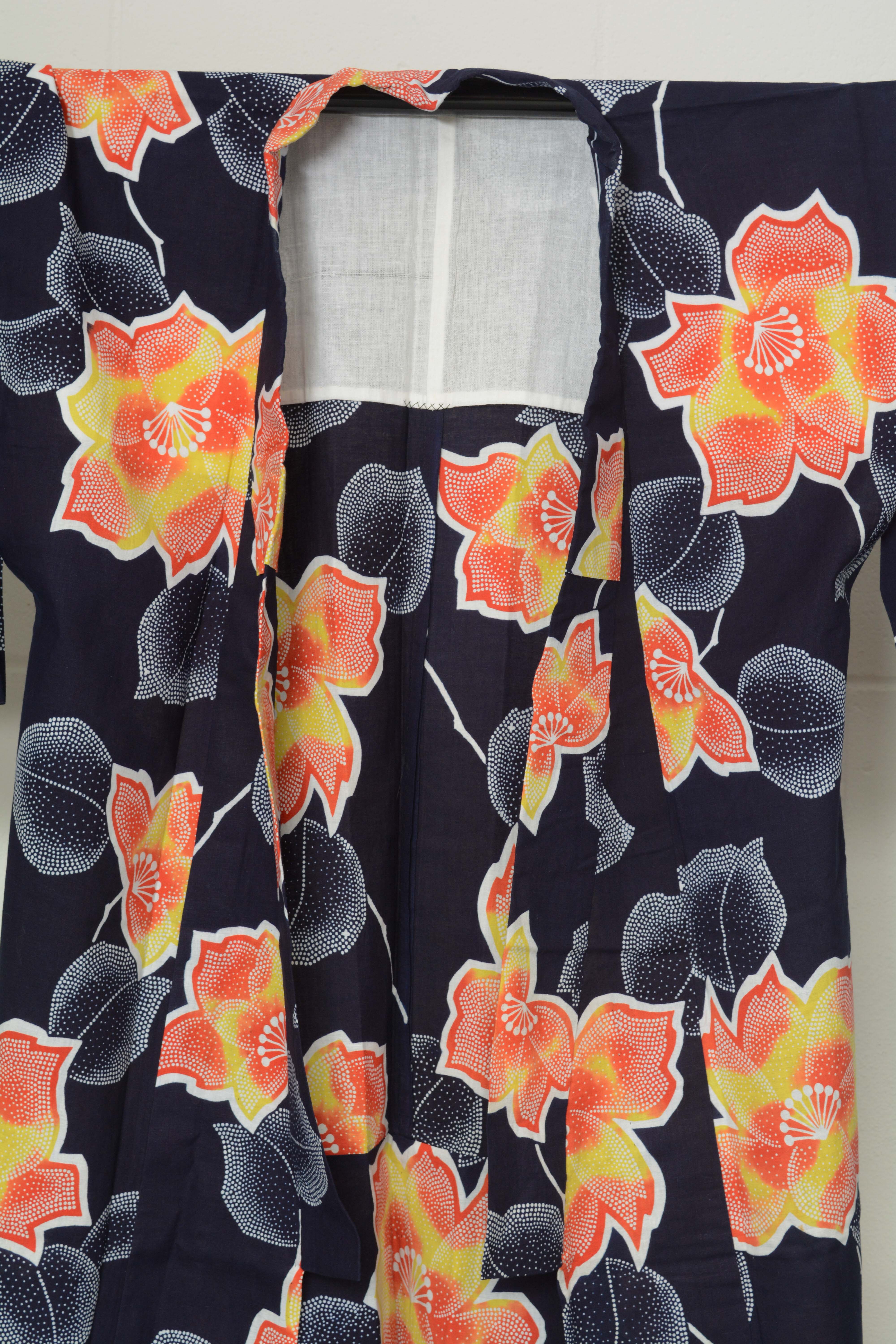 Circa 1960s Vintage Japanese Handwoven Cotton Yukata
