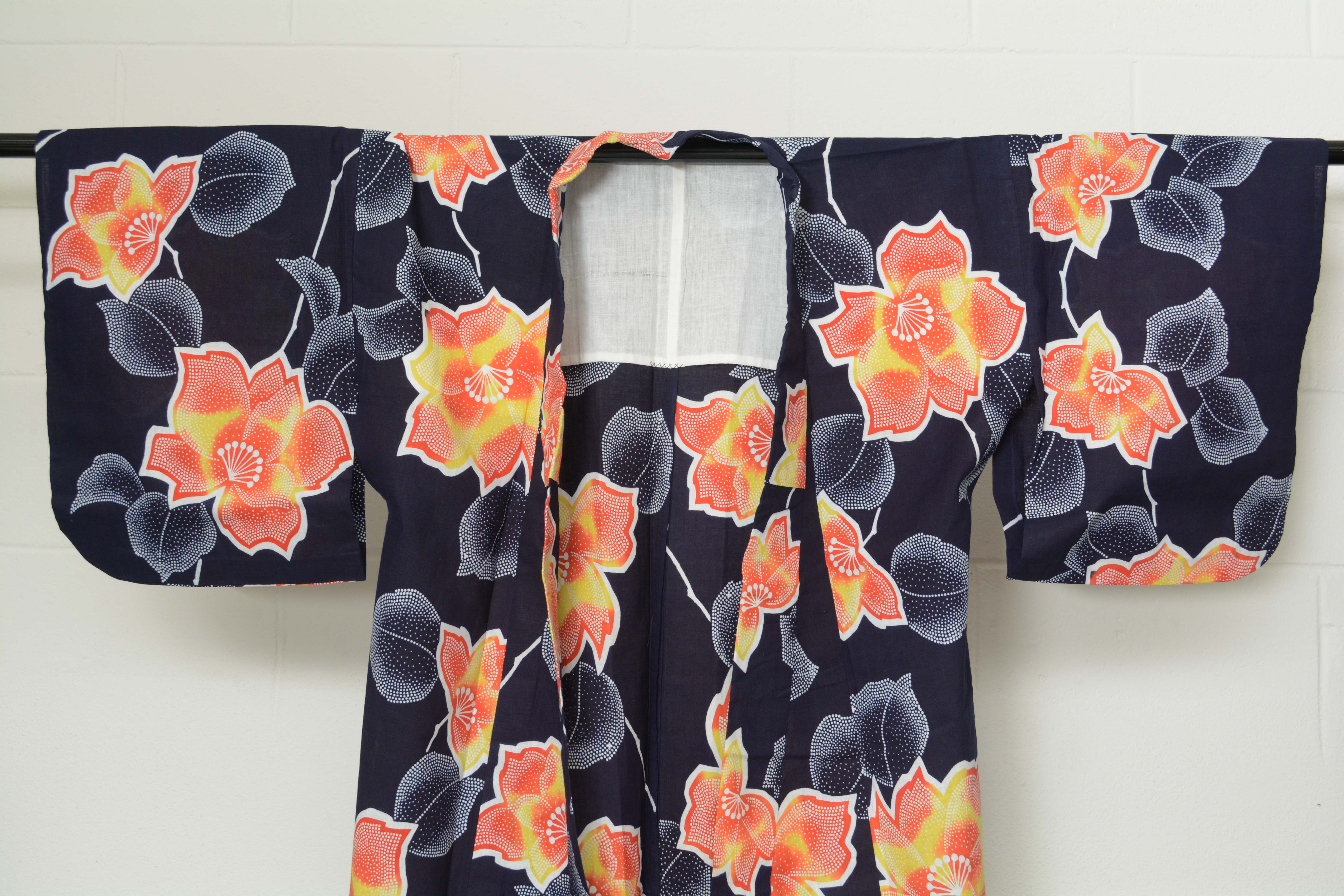 Circa 1960s Vintage Japanese Handwoven Cotton Yukata