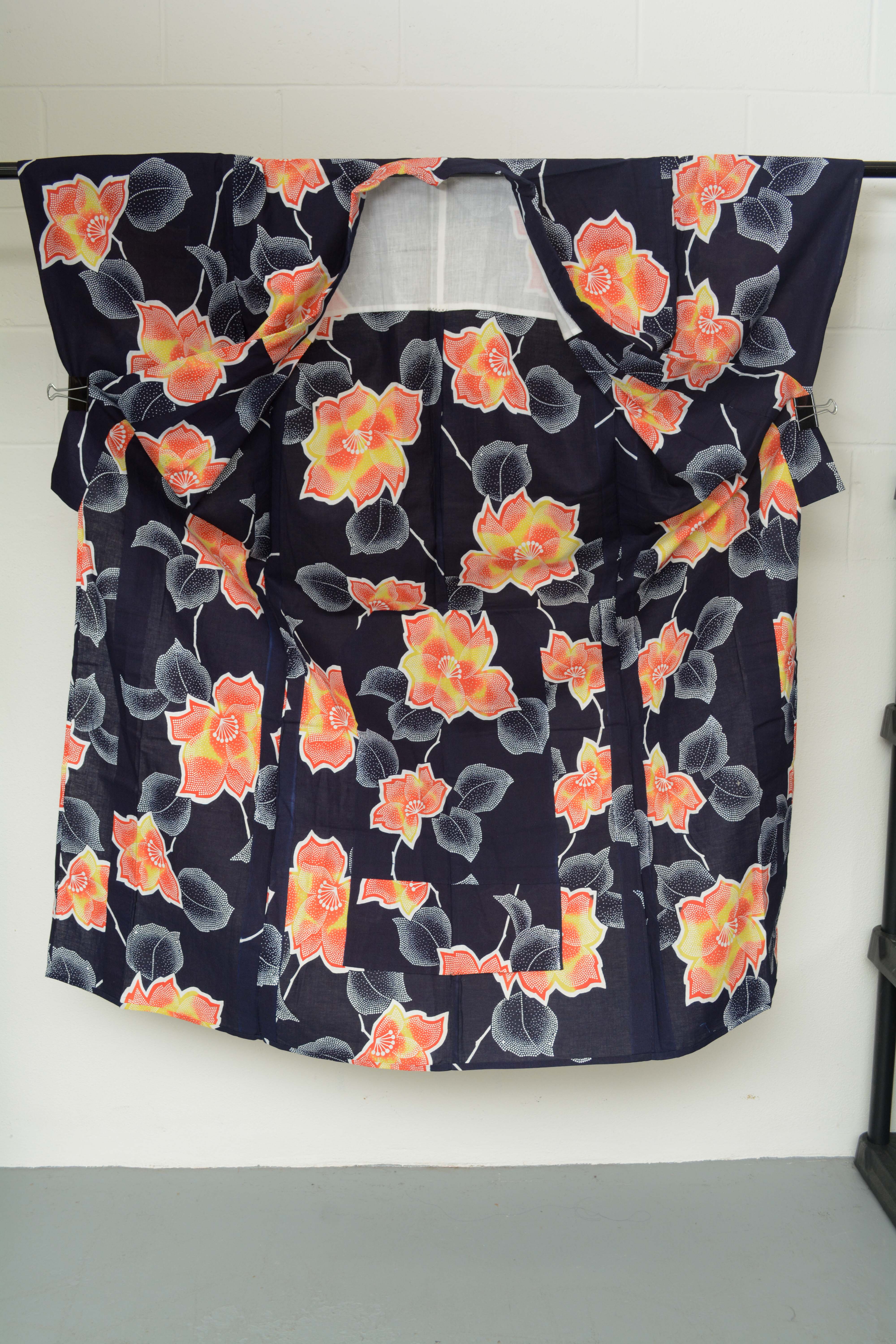 Circa 1960s Vintage Japanese Handwoven Cotton Yukata