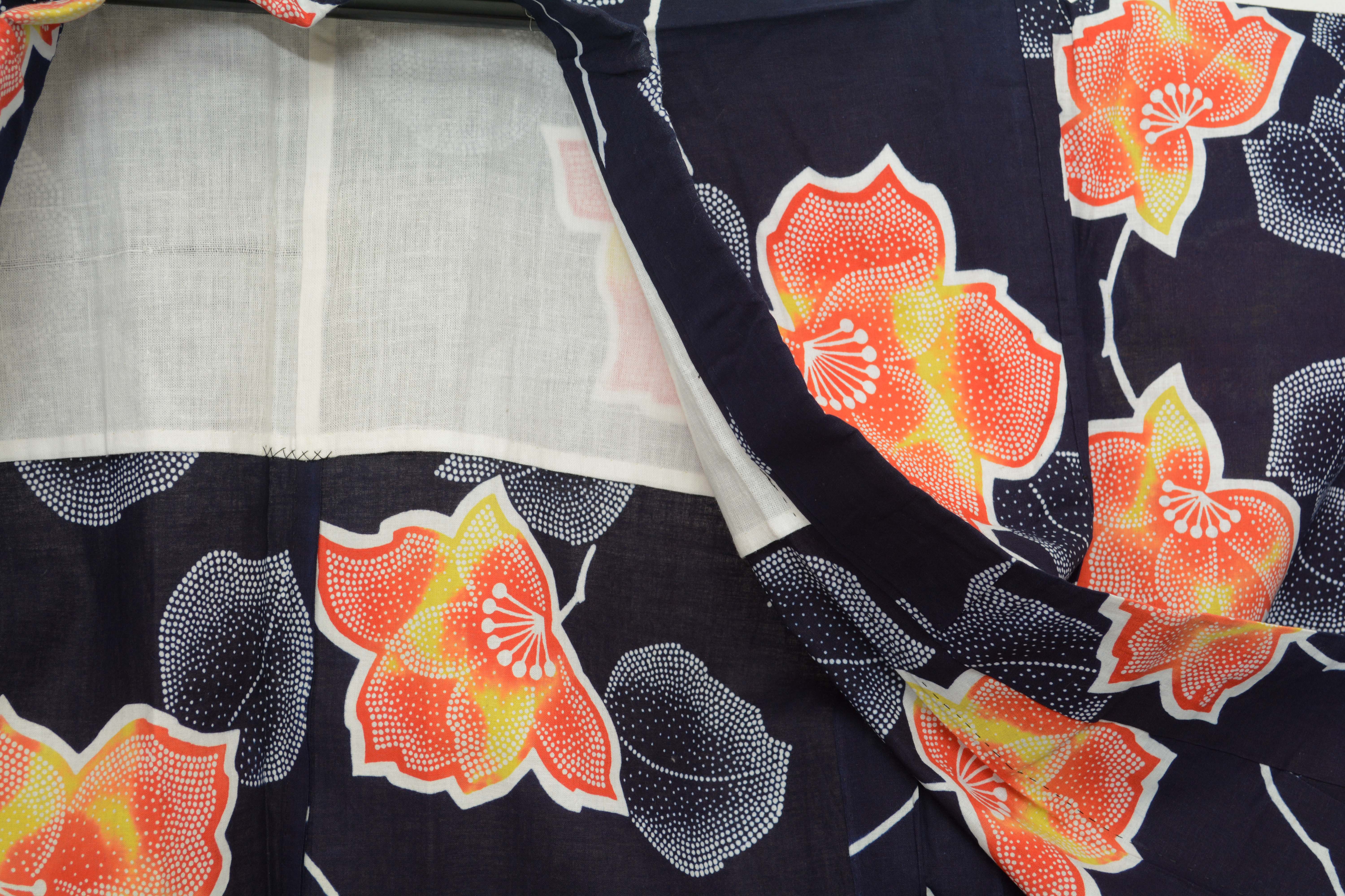 Circa 1960s Vintage Japanese Handwoven Cotton Yukata