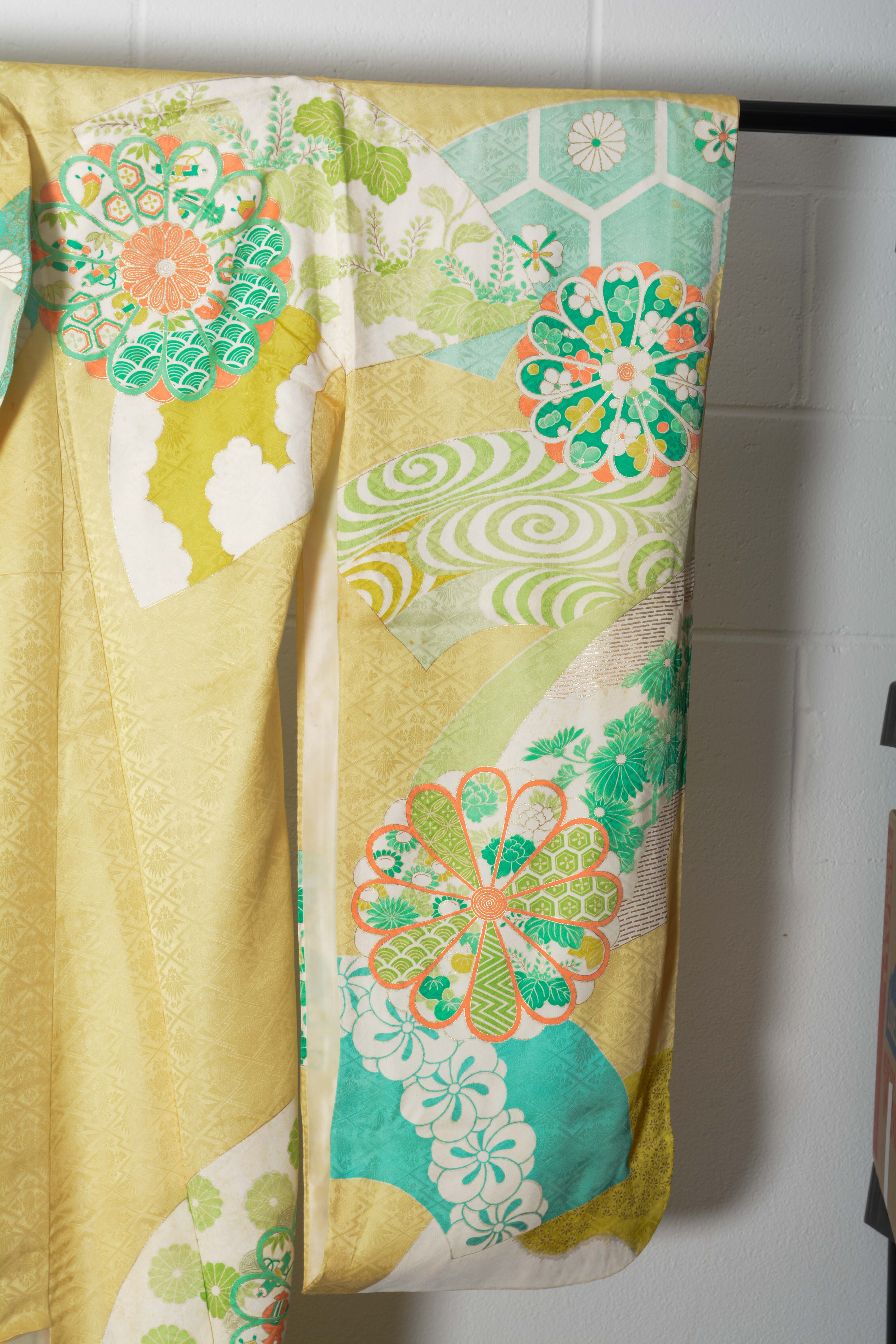 Circa 1940s Vintage Japanese Handwoven Silk Damask Furisode Kimono