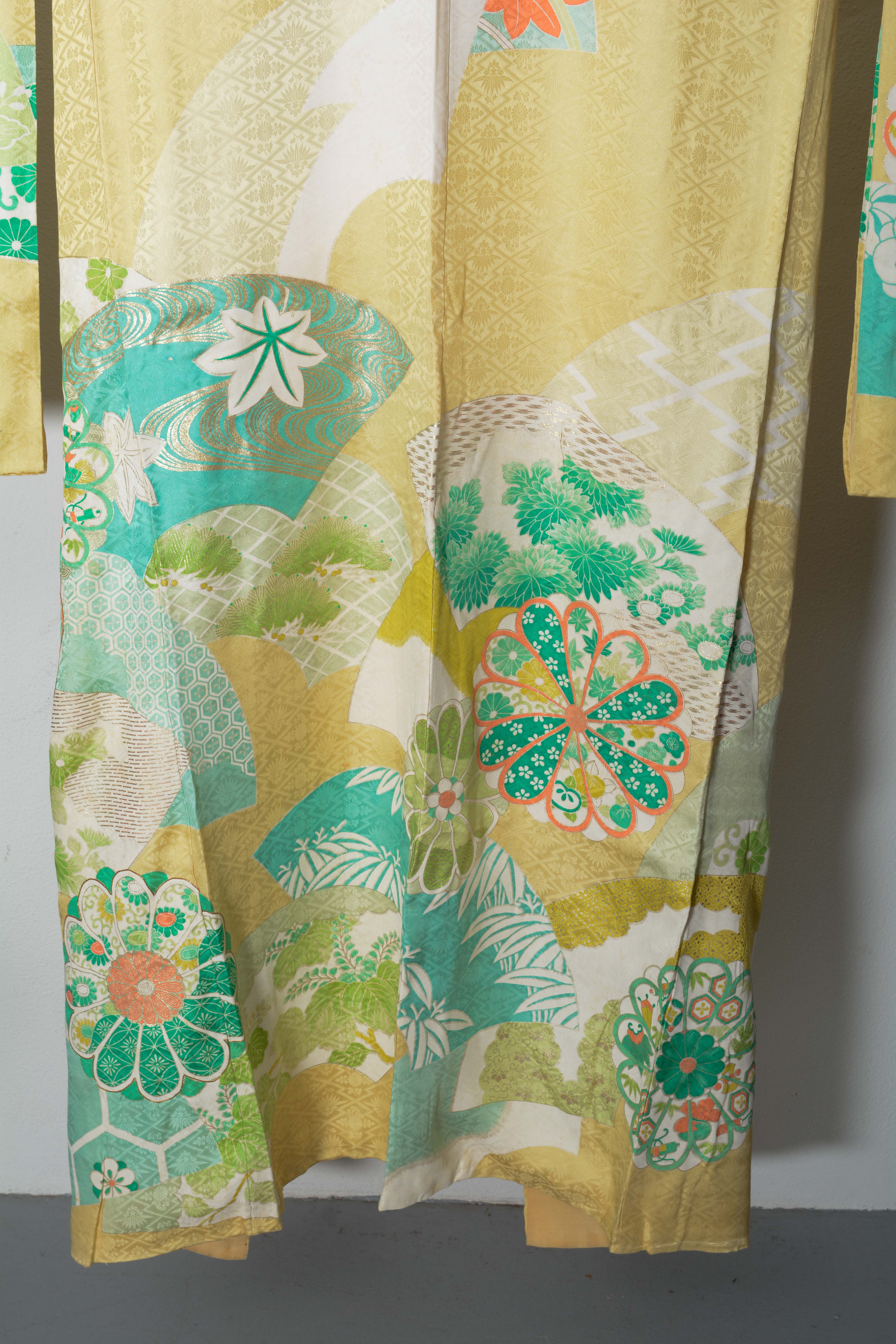 Circa 1940s Vintage Japanese Handwoven Silk Damask Furisode Kimono