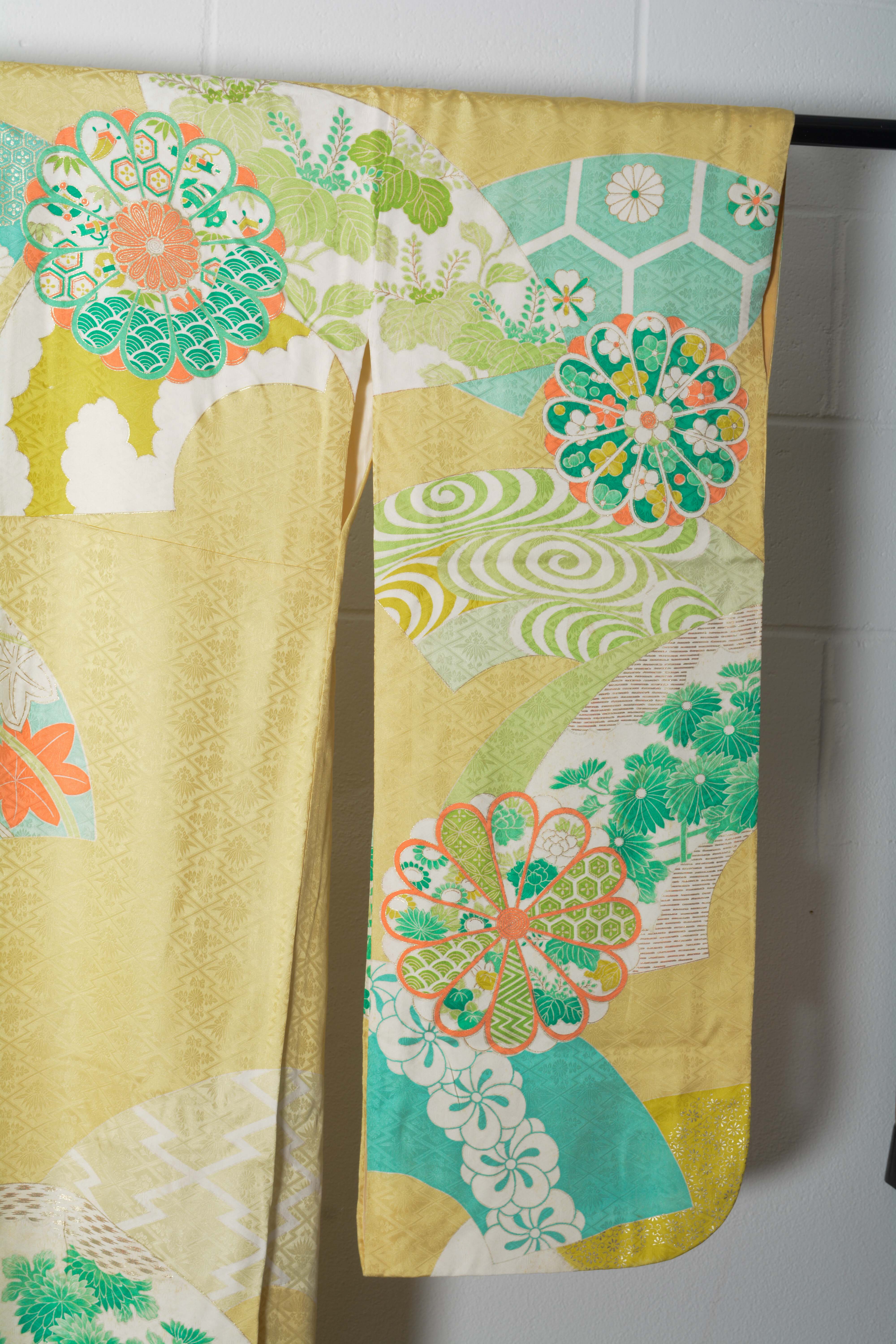 Circa 1940s Vintage Japanese Handwoven Silk Damask Furisode Kimono