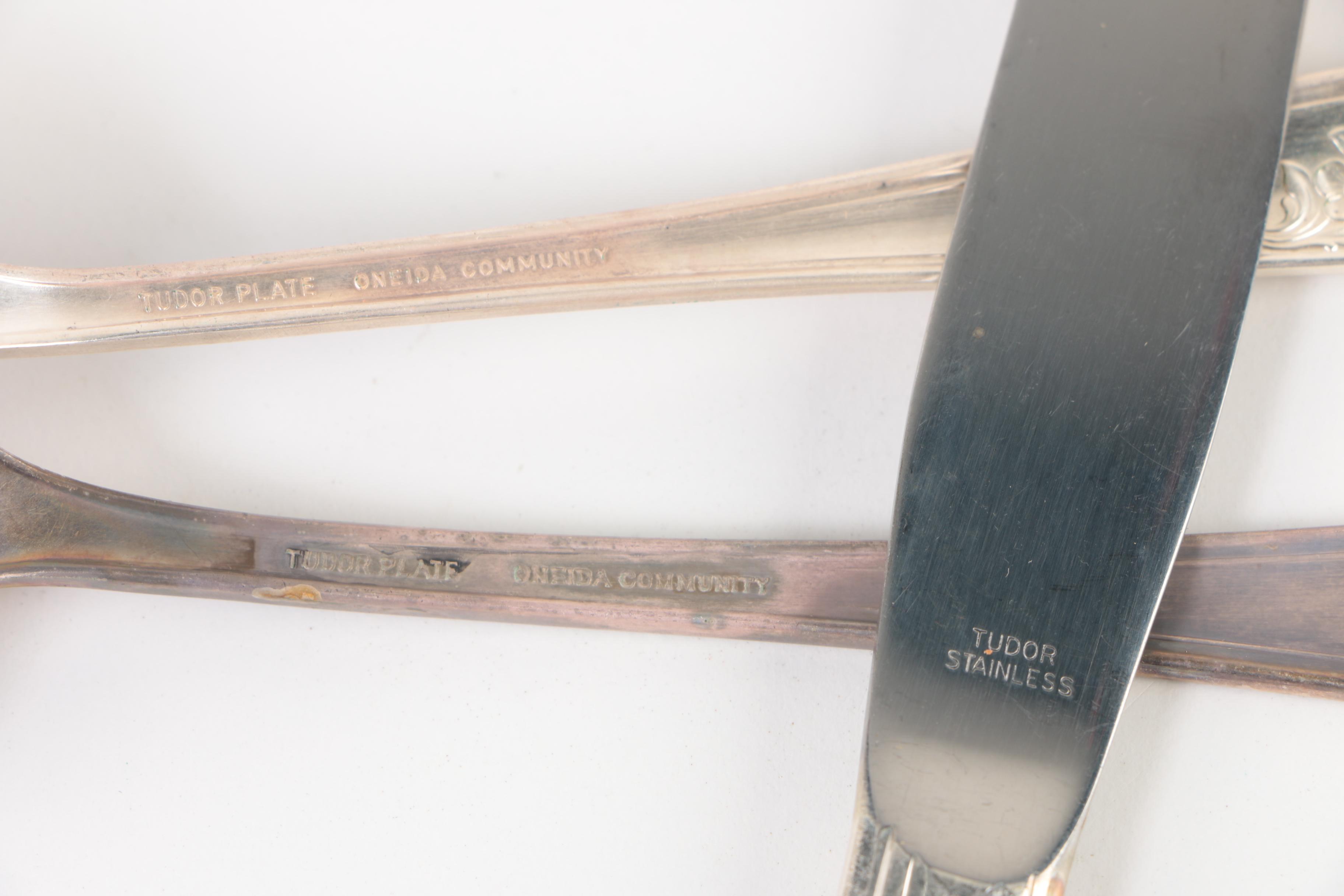 Vintage Wm. A. Rogers "Flowertime" Silver Plate Flatware Set with Chest