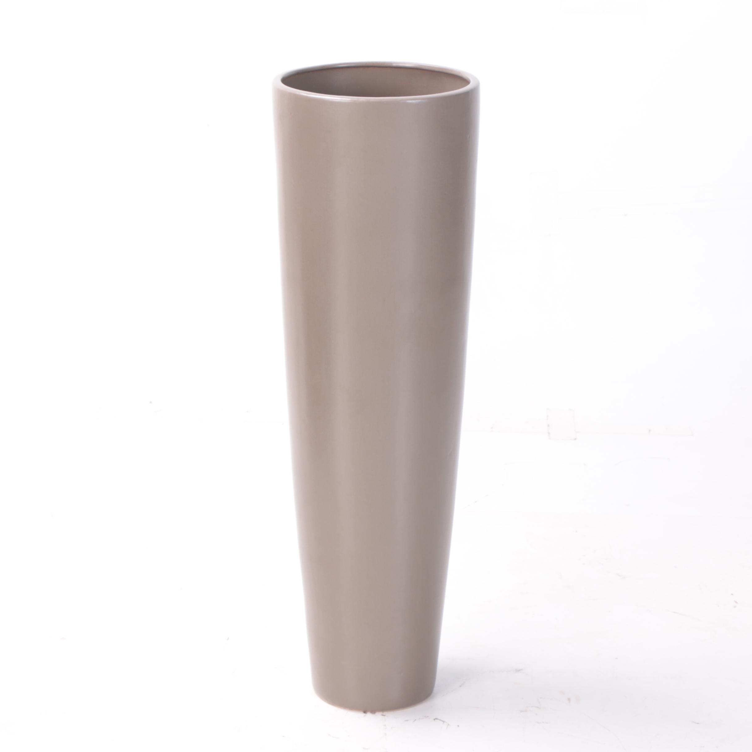 Contemporary Metal Umbrella Stand