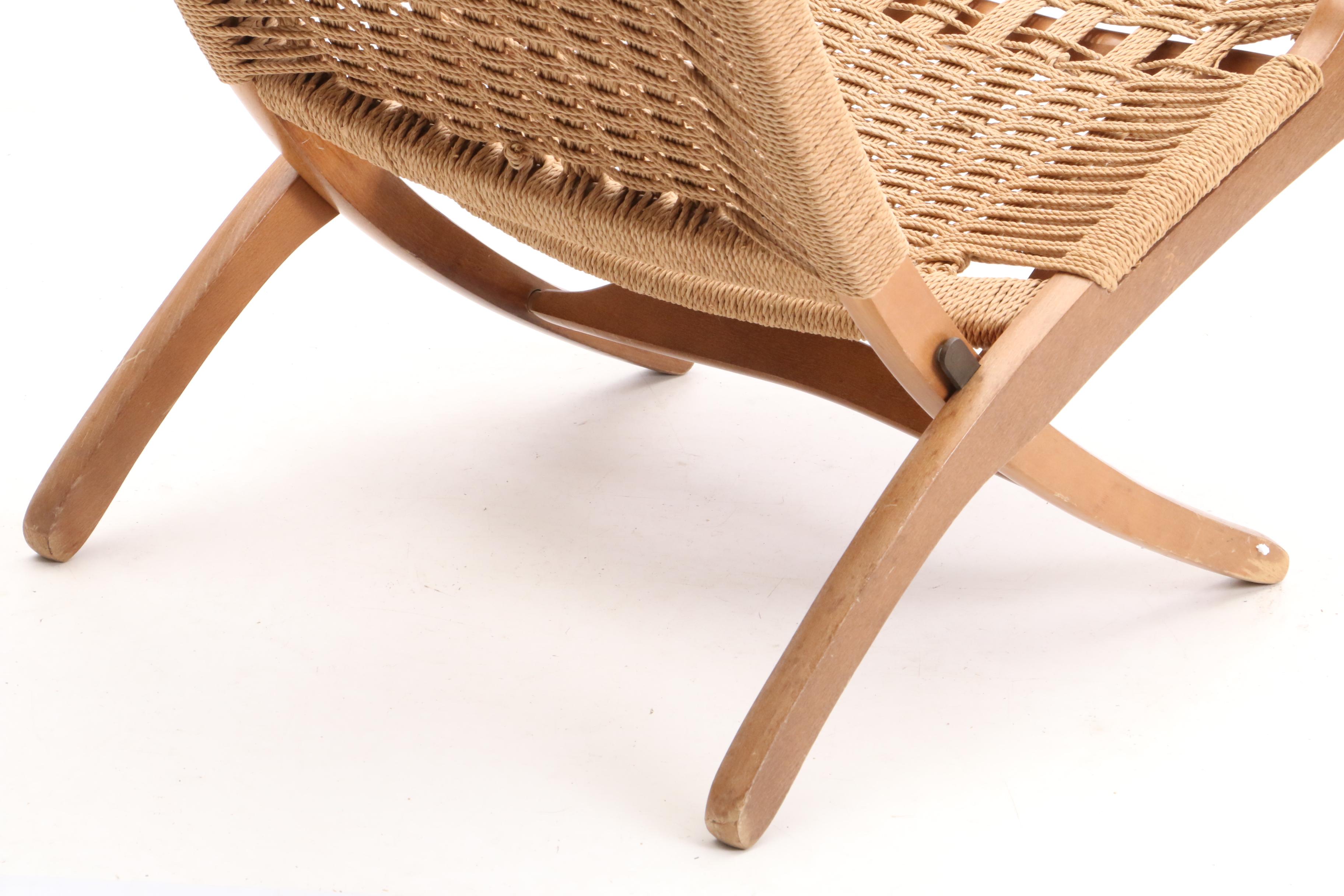Mid Century Modern Folding Woven Rope Chair in the Style of Hans Wegner