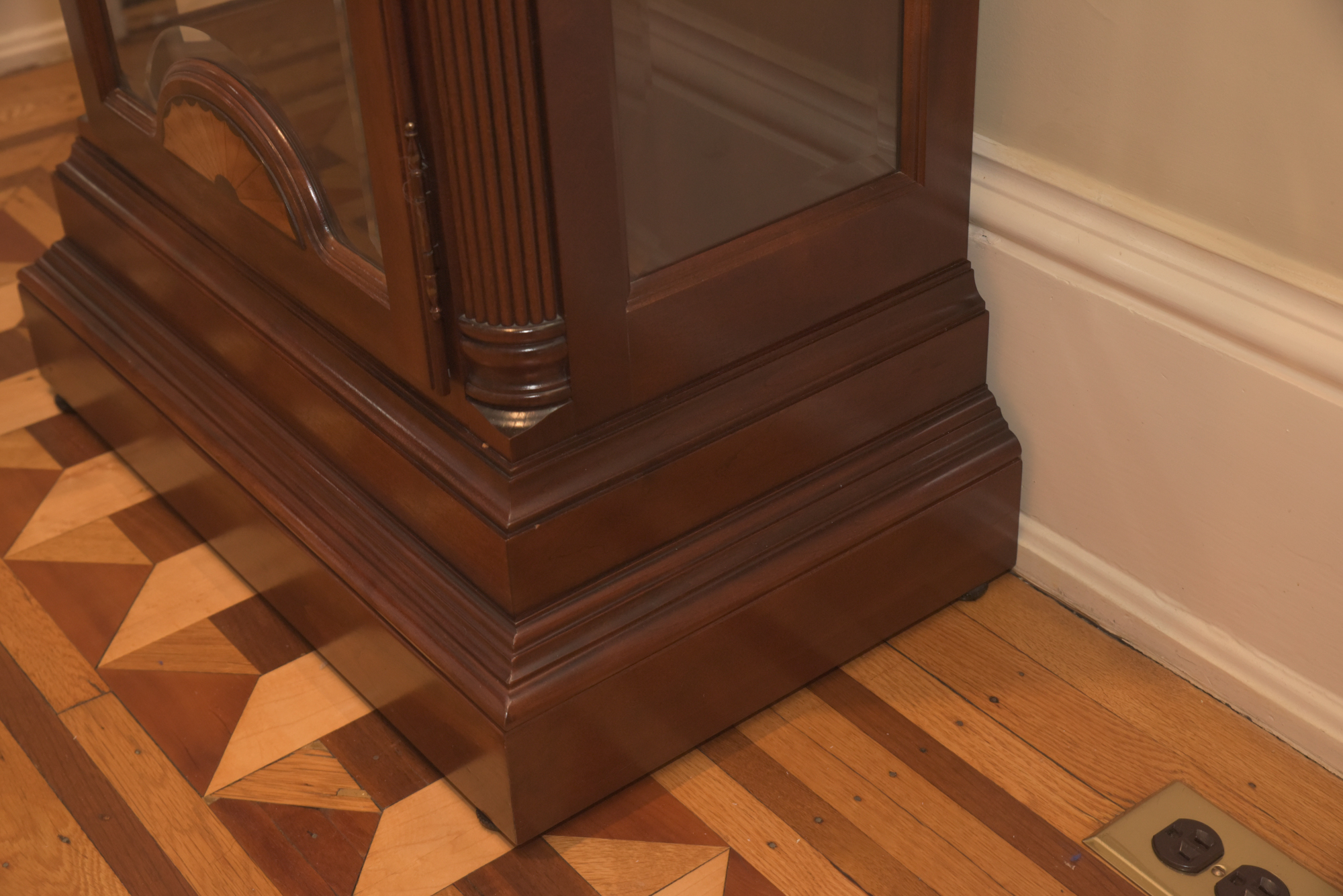 Howard Miller Ambassador Collection Grandfather Clock