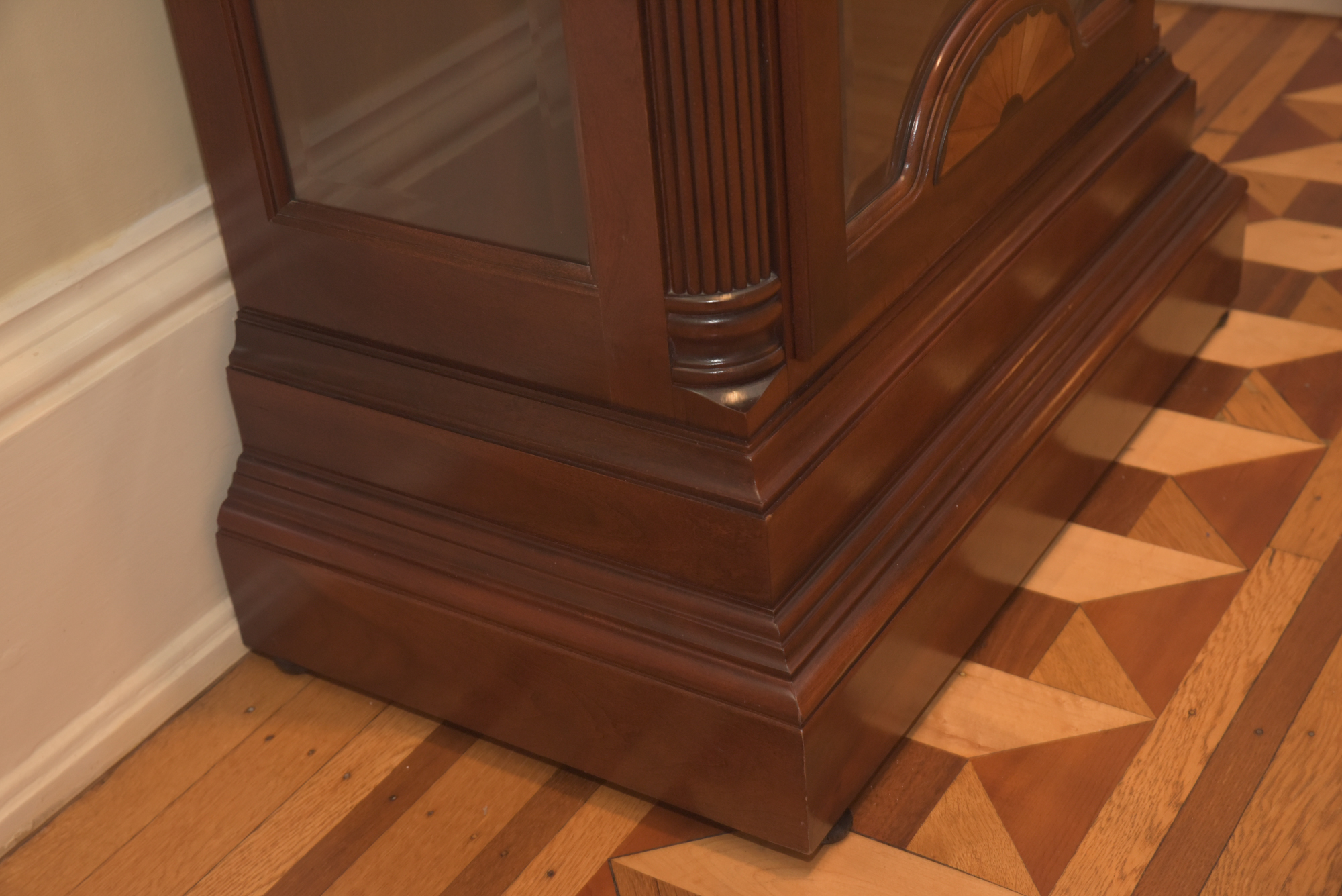 Howard Miller Ambassador Collection Grandfather Clock