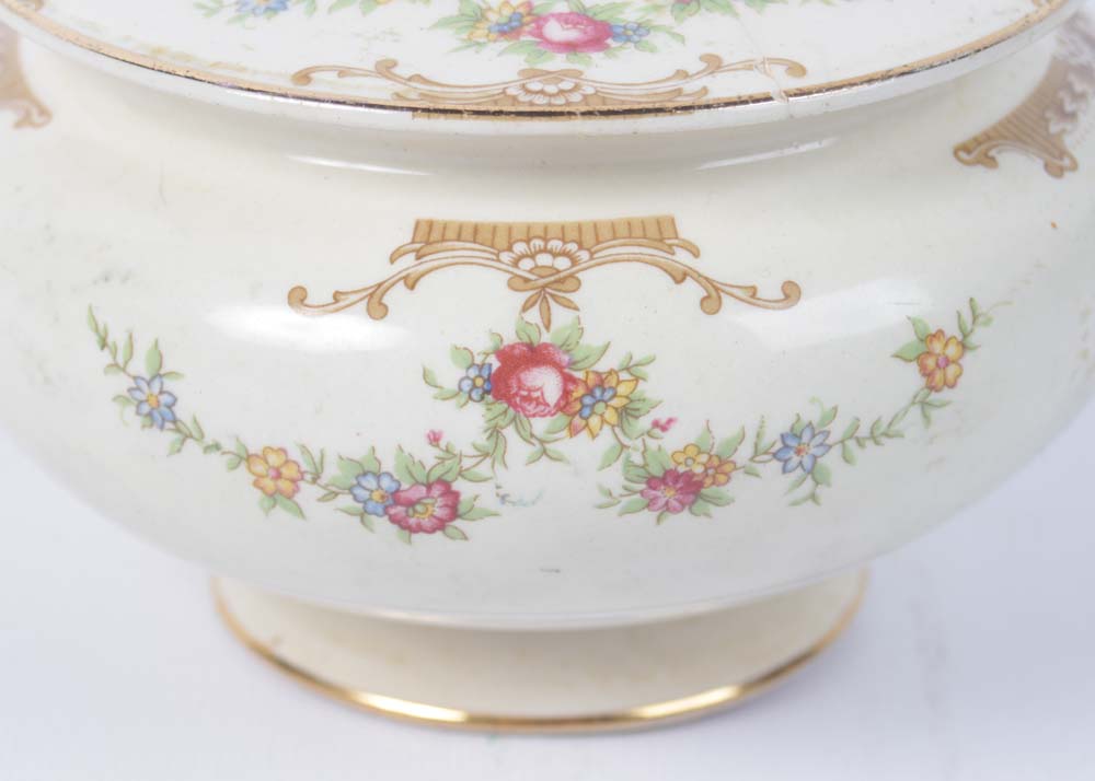 Homer Laughlin "Aristocrat" Earthenware Dinner Service