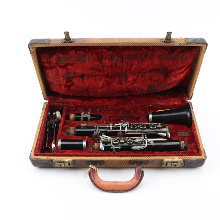 Vintage Bundy Resin B Flat Clarinet with Case