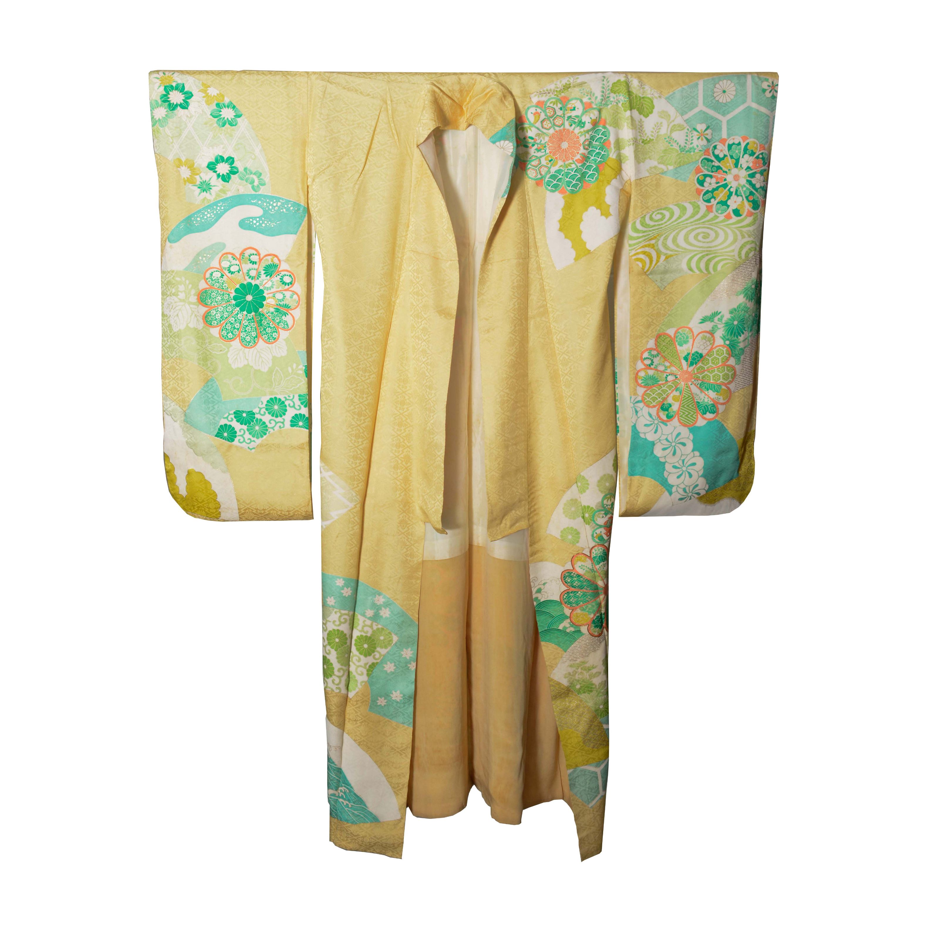Circa 1940s Vintage Japanese Handwoven Silk Damask Furisode Kimono