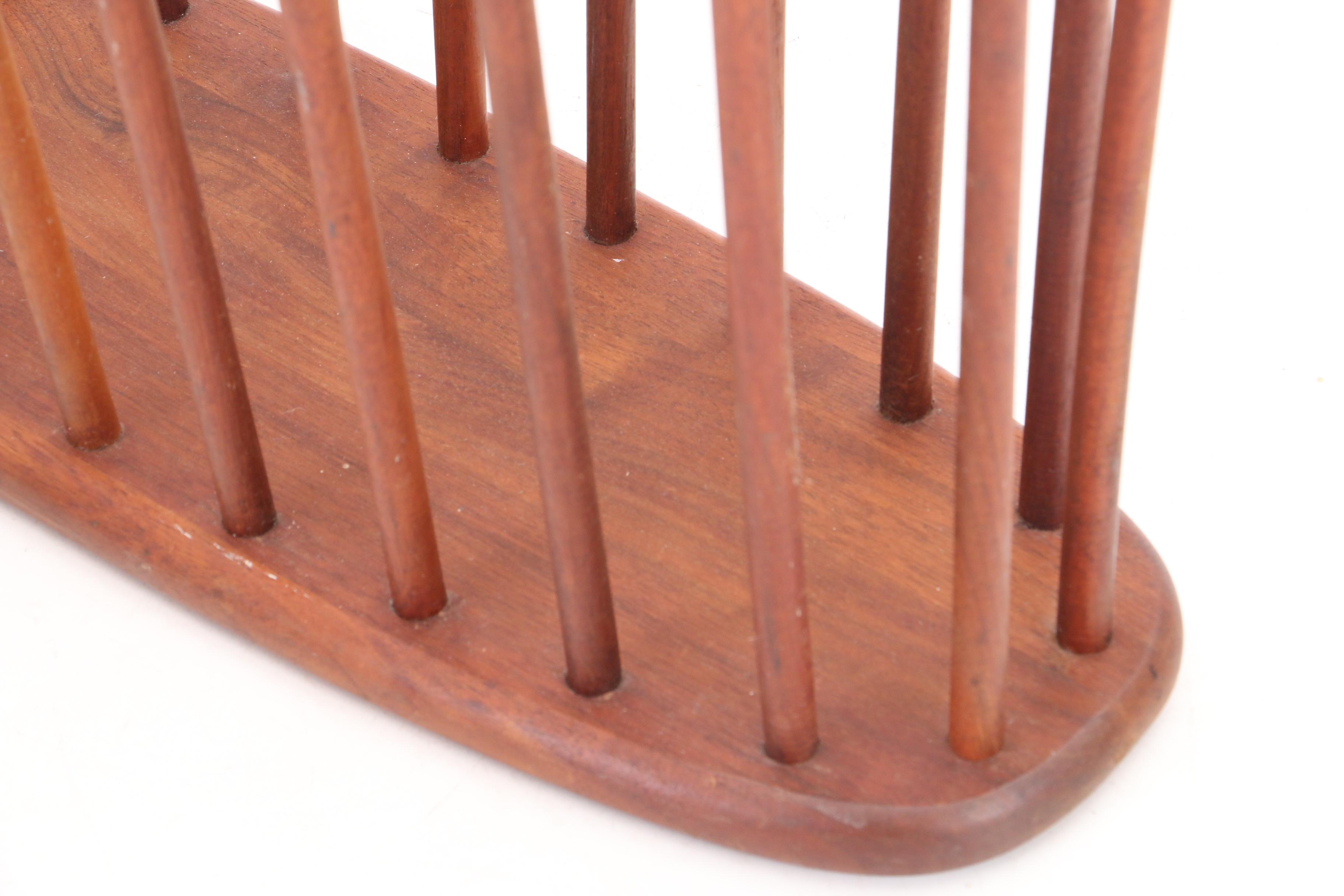 Modern Accent Table and Magazine Rack