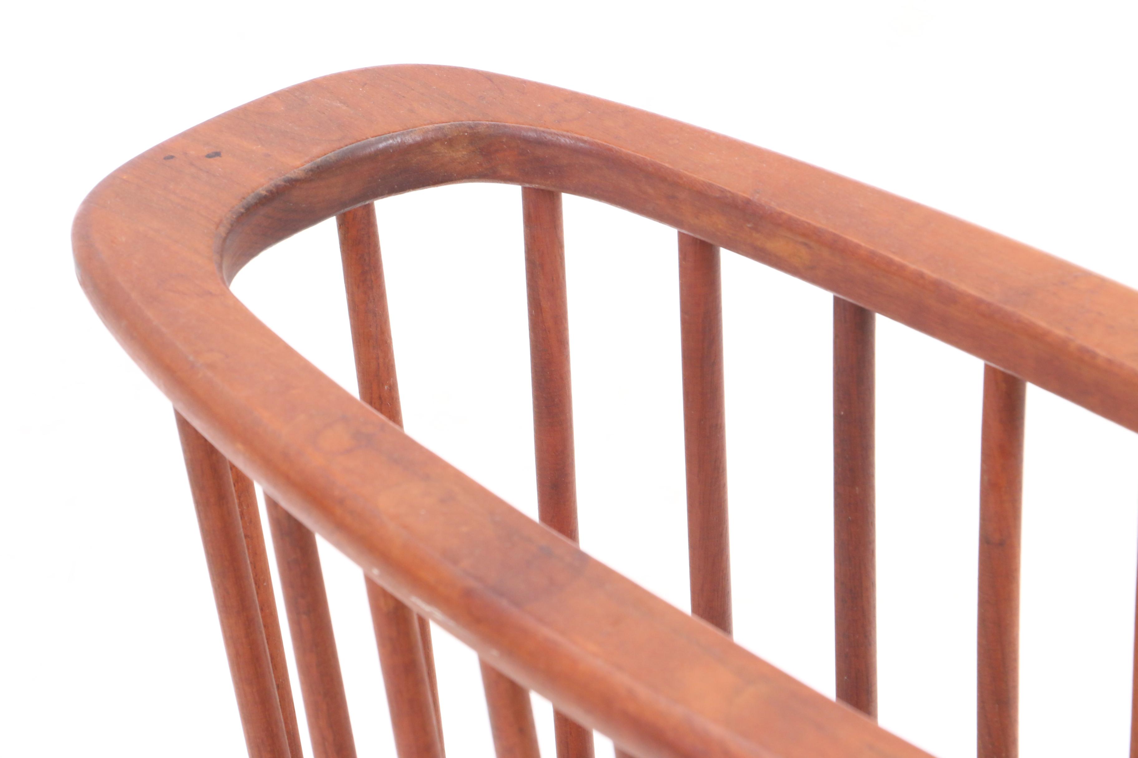 Modern Accent Table and Magazine Rack