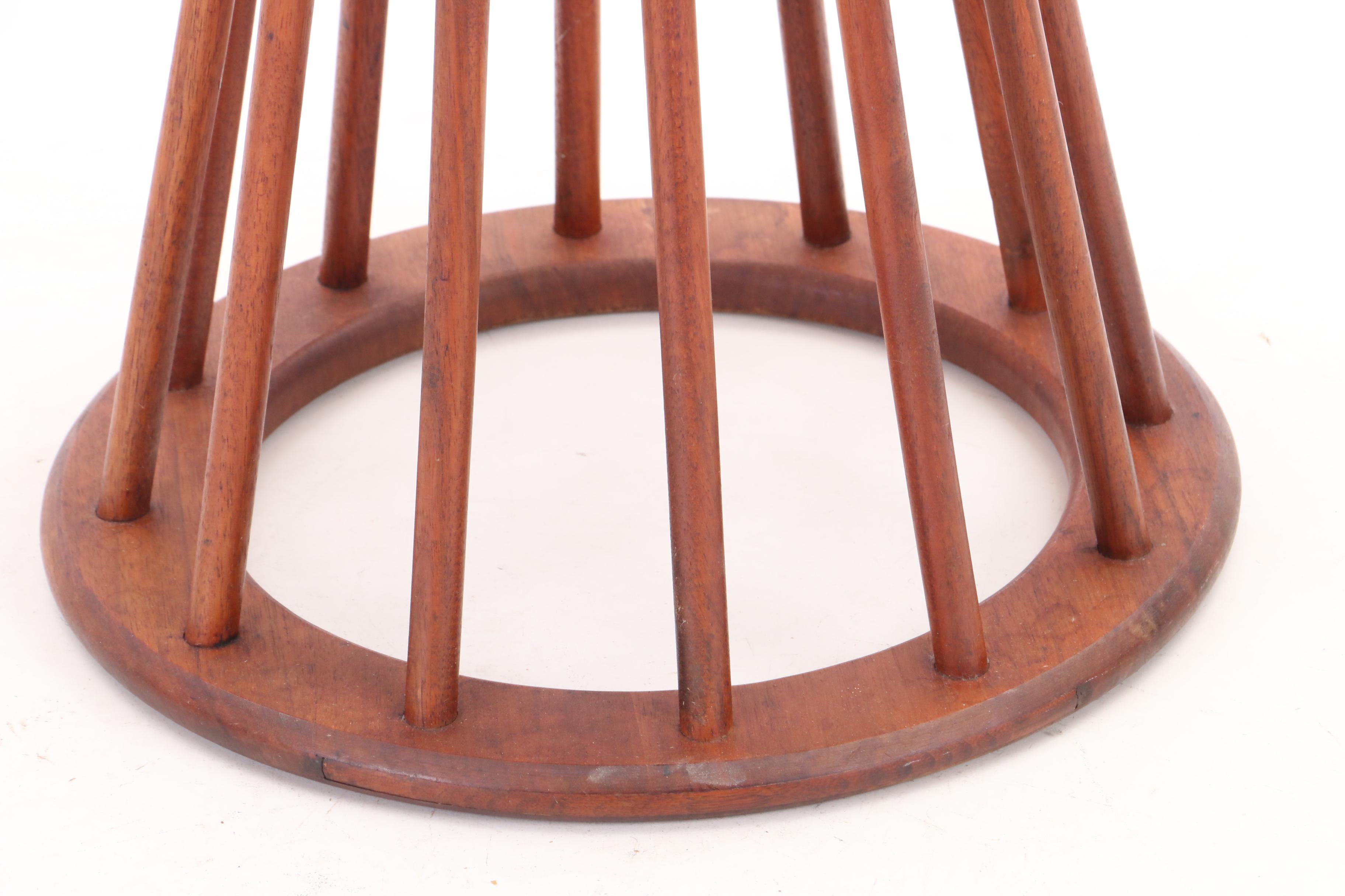 Modern Accent Table and Magazine Rack