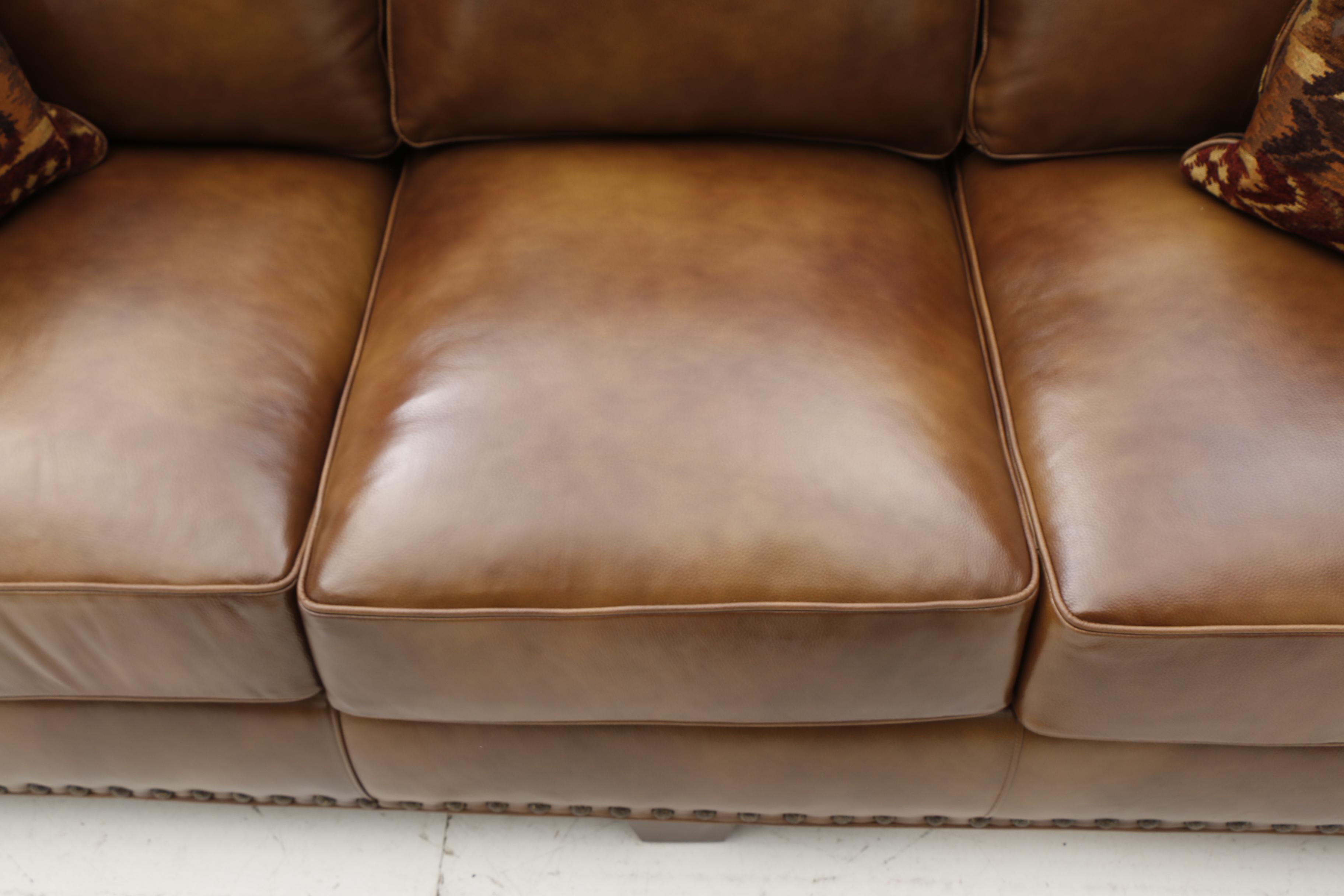 Contemporary Leather Sofa by Haining Nicelink Furnishings Co.