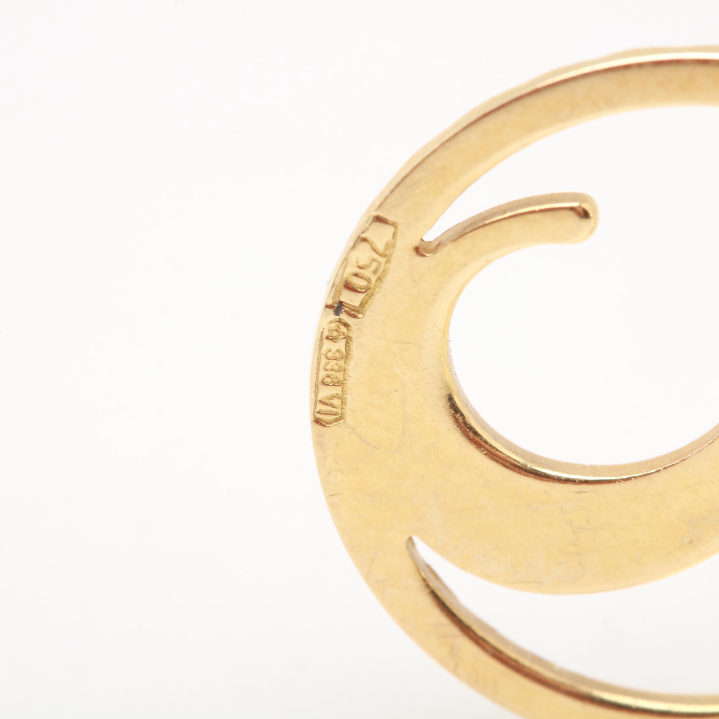 18K Yellow Gold "C" Pendant