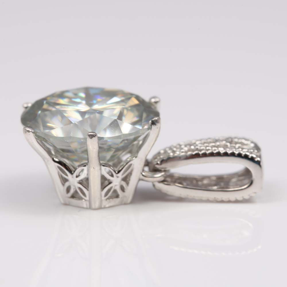 Sterling Silver Moissanite Pendant