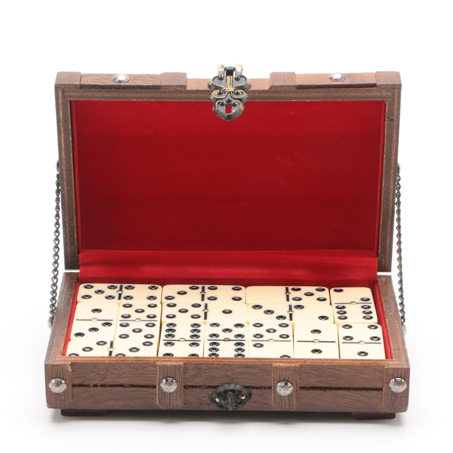 Domino Set with Dome-Top Chest Style Carrying Case