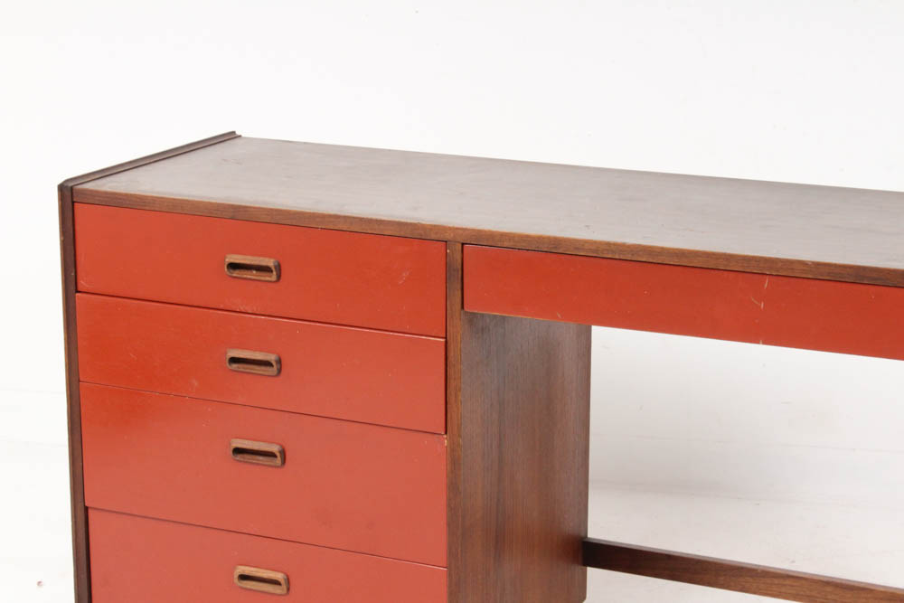 Modern Style Walnut Veneer Desk with Red Drawers