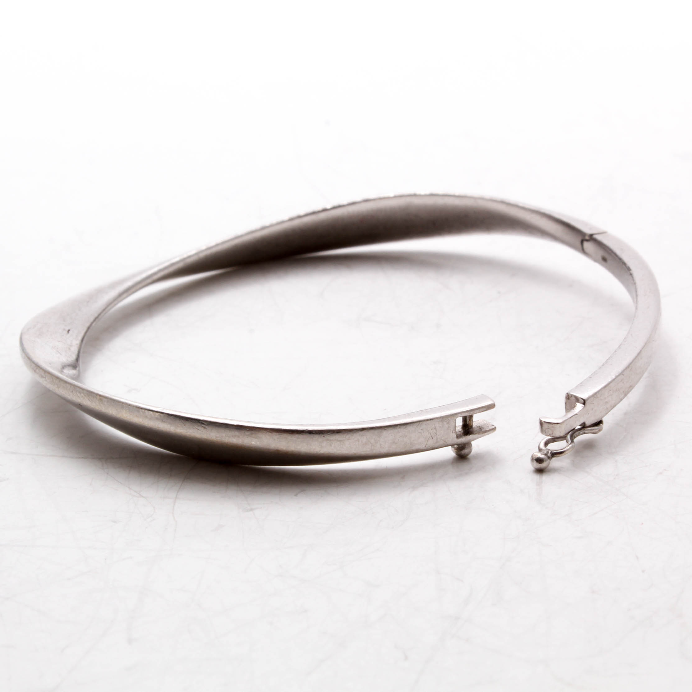 Sterling Silver Hinged Bangle Bracelet