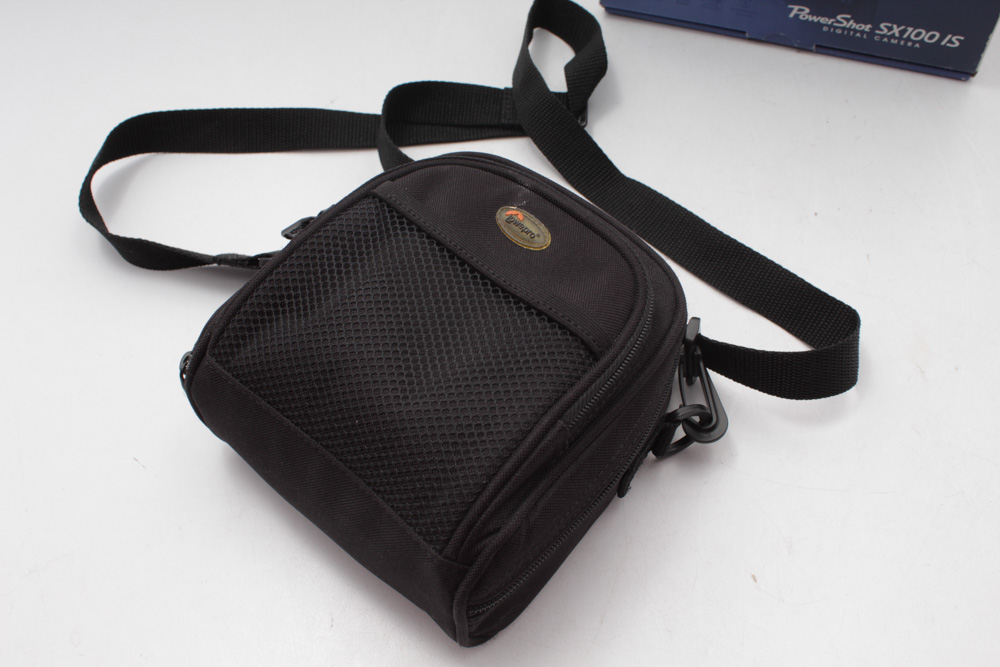 PowerShot SX100 IS Digital Camera by Canon