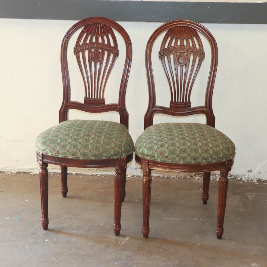 Pair of George III Style Mahogany Finish Side Chairs, 20th Century