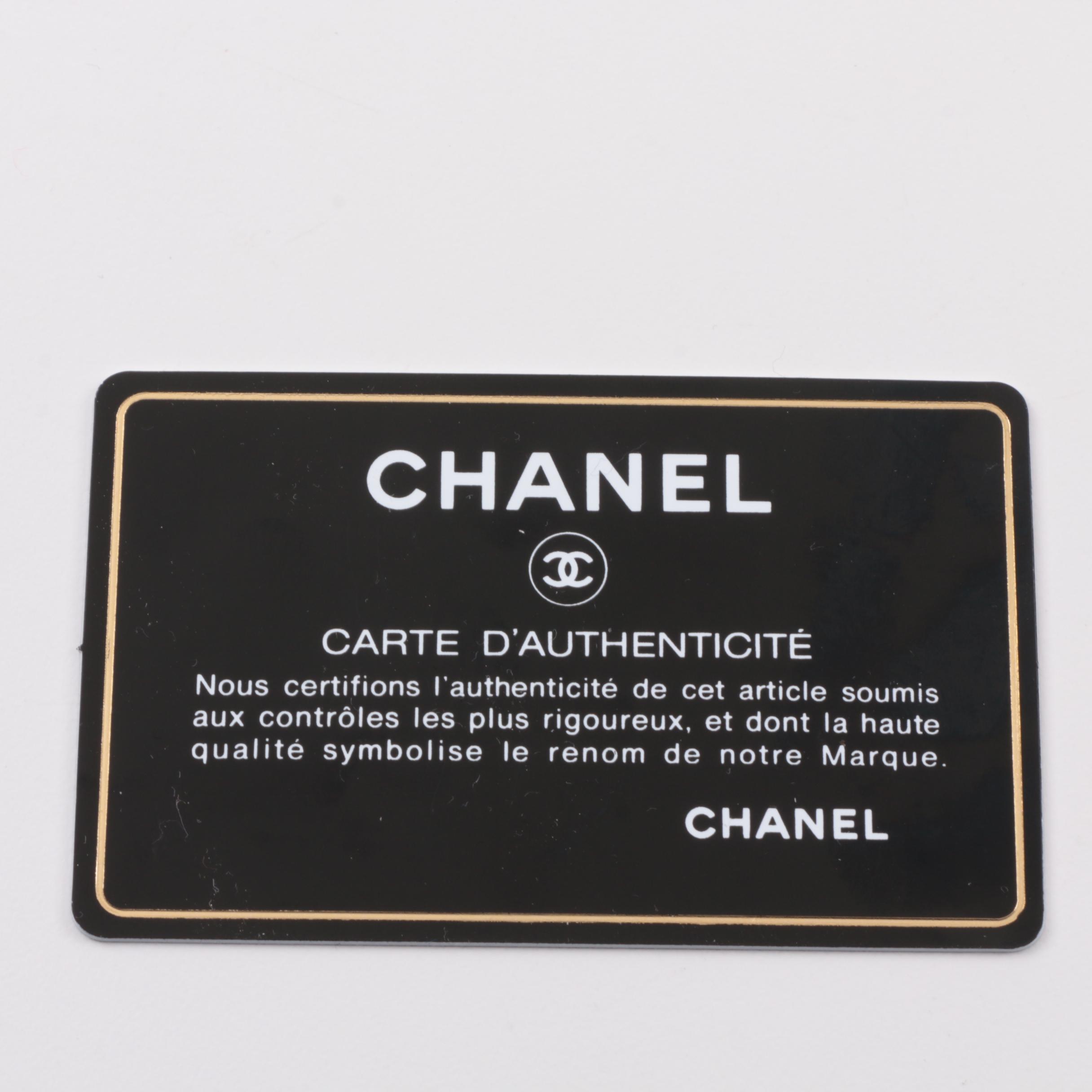 Chanel Caviar Quilted Medium Coco Handle Flap Handbag in Light Beige