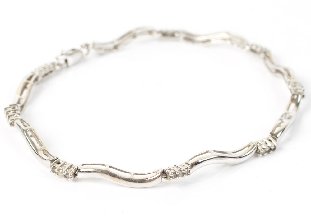 14K White Gold Diamond Bracelet