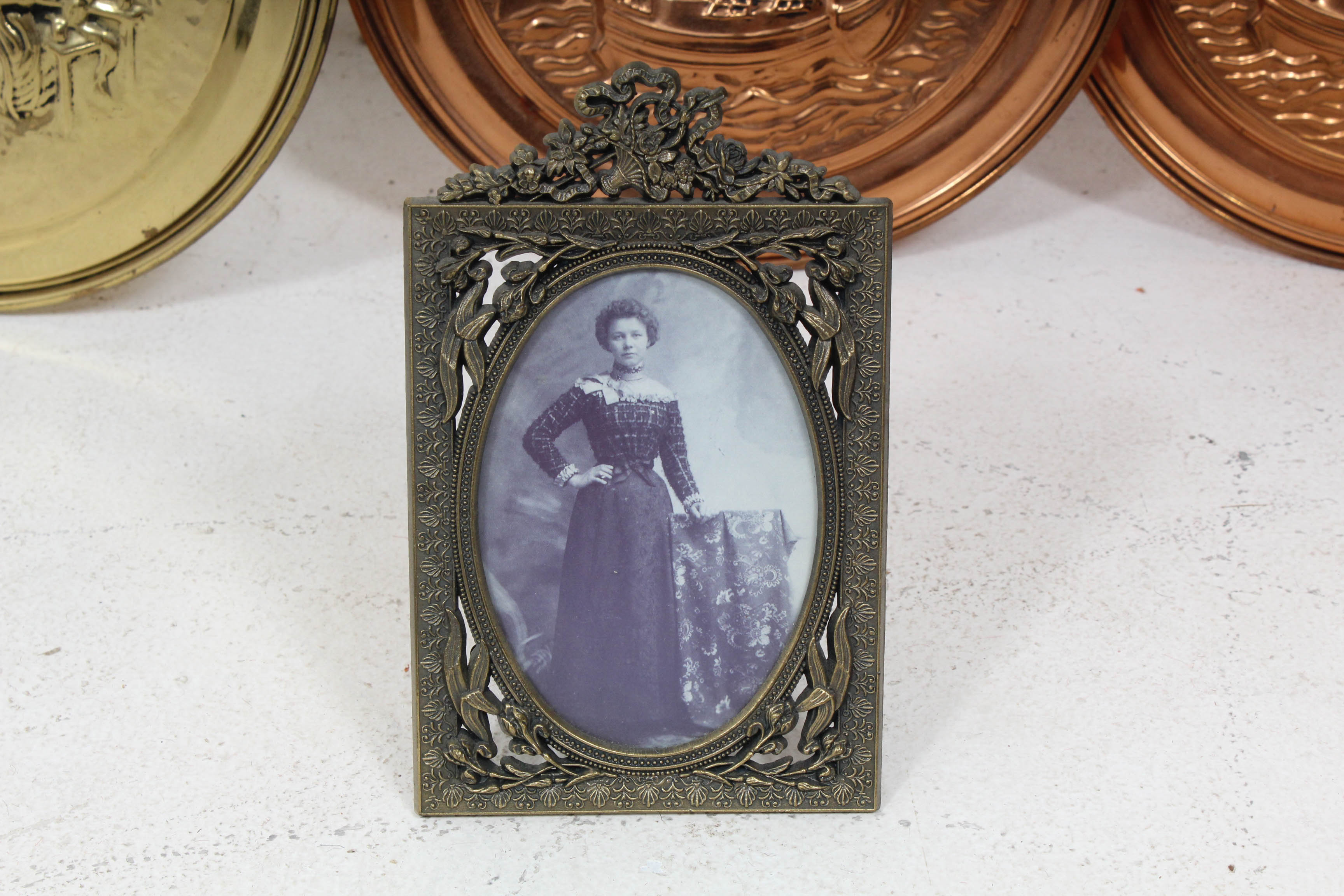 Antique-Style Metal Decor