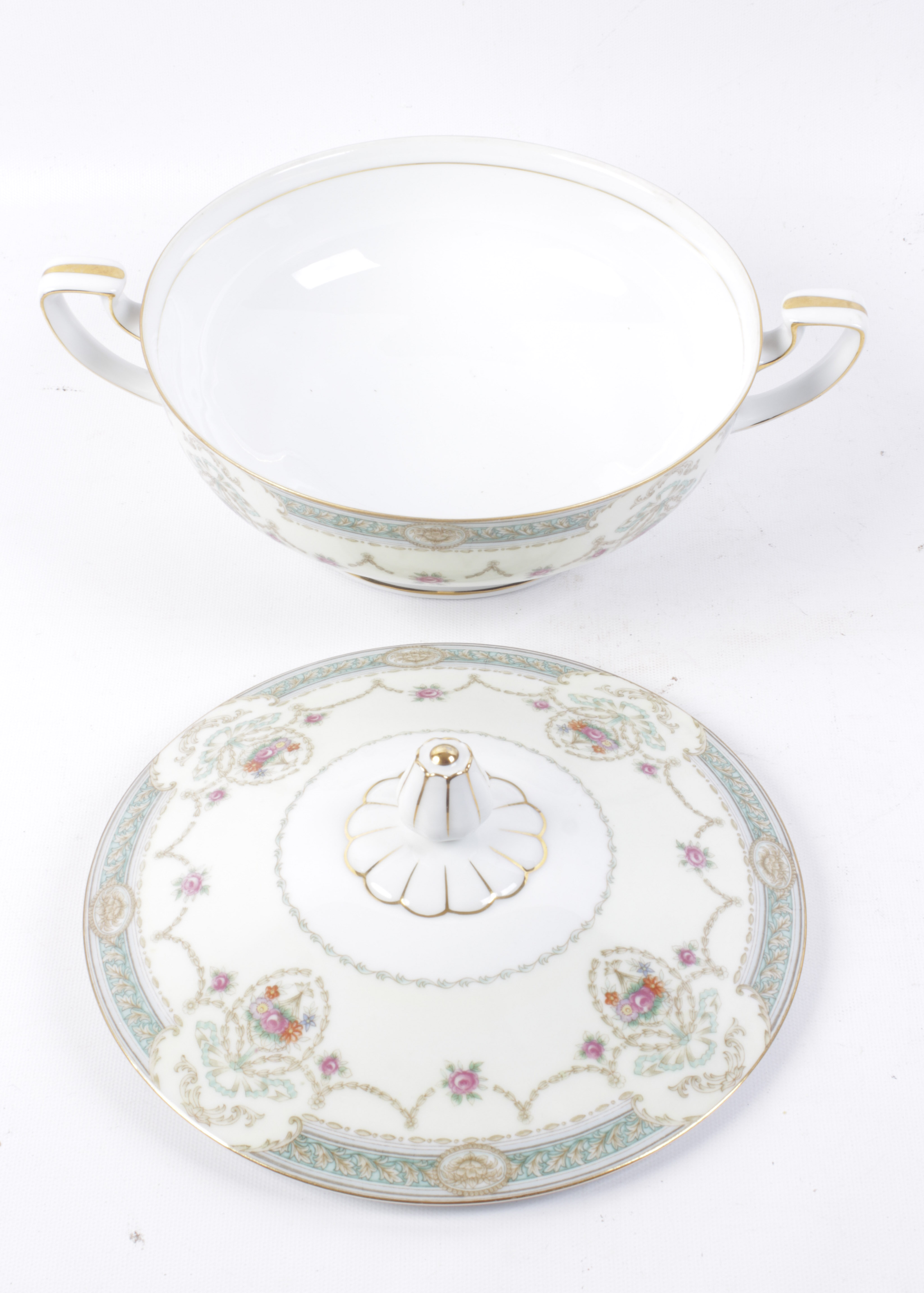 Kings Court China "Margo" Porcelain Dinner Service