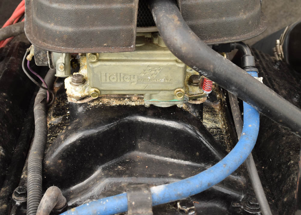 1999 Moomba Mobius 21-Foot Ski Boat and Boatmate Trailer