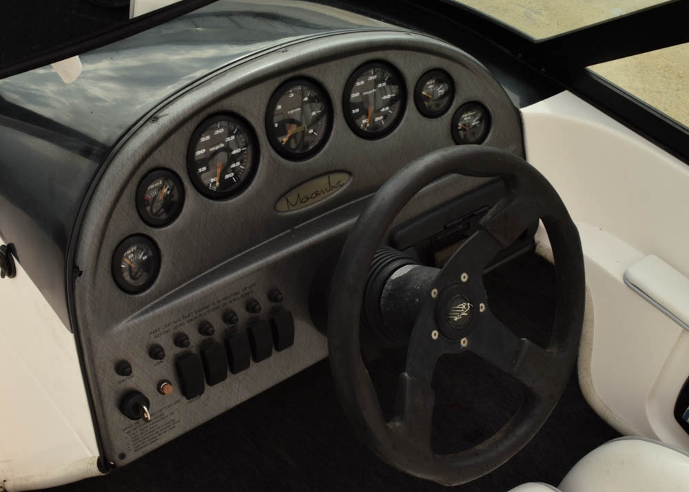 1999 Moomba Mobius 21-Foot Ski Boat and Boatmate Trailer