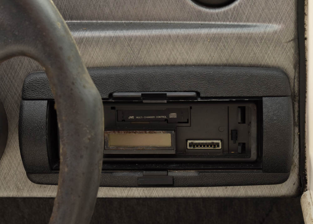 1999 Moomba Mobius 21-Foot Ski Boat and Boatmate Trailer