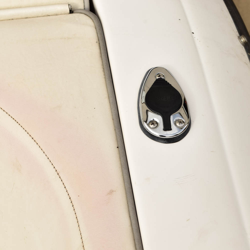 1999 Moomba Mobius 21-Foot Ski Boat and Boatmate Trailer