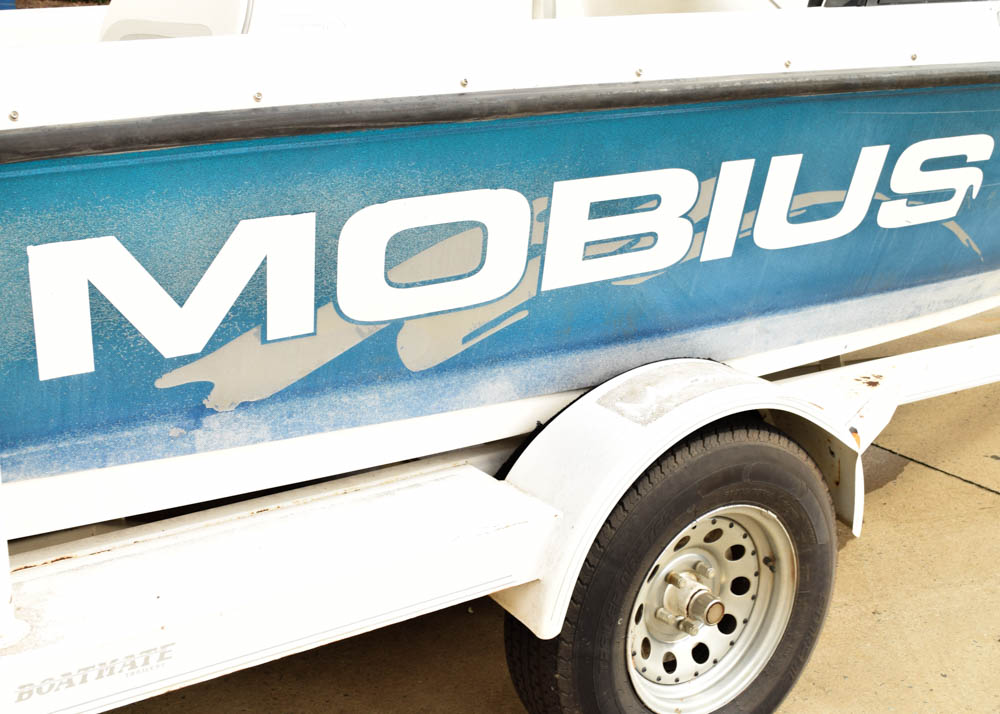 1999 Moomba Mobius 21-Foot Ski Boat and Boatmate Trailer