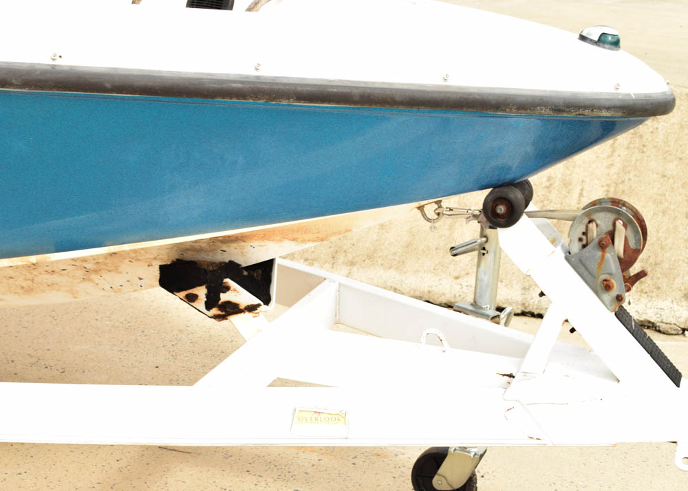 1999 Moomba Mobius 21-Foot Ski Boat and Boatmate Trailer