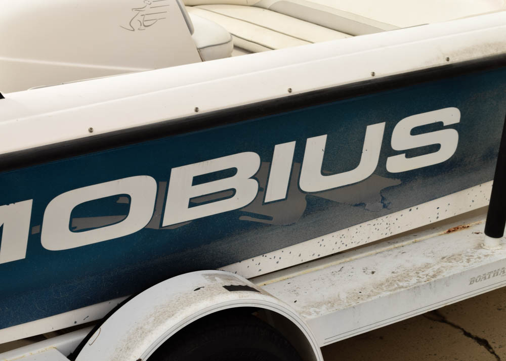 1999 Moomba Mobius 21-Foot Ski Boat and Boatmate Trailer