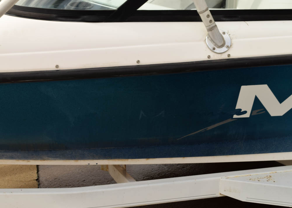 1999 Moomba Mobius 21-Foot Ski Boat and Boatmate Trailer