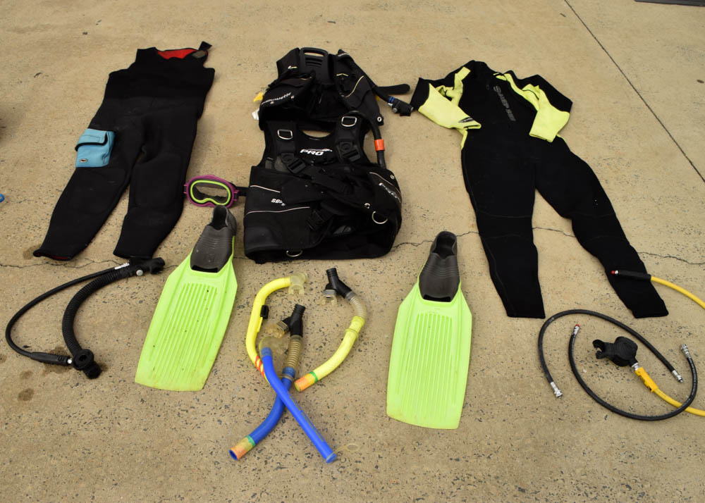 1999 Moomba Mobius 21-Foot Ski Boat and Boatmate Trailer