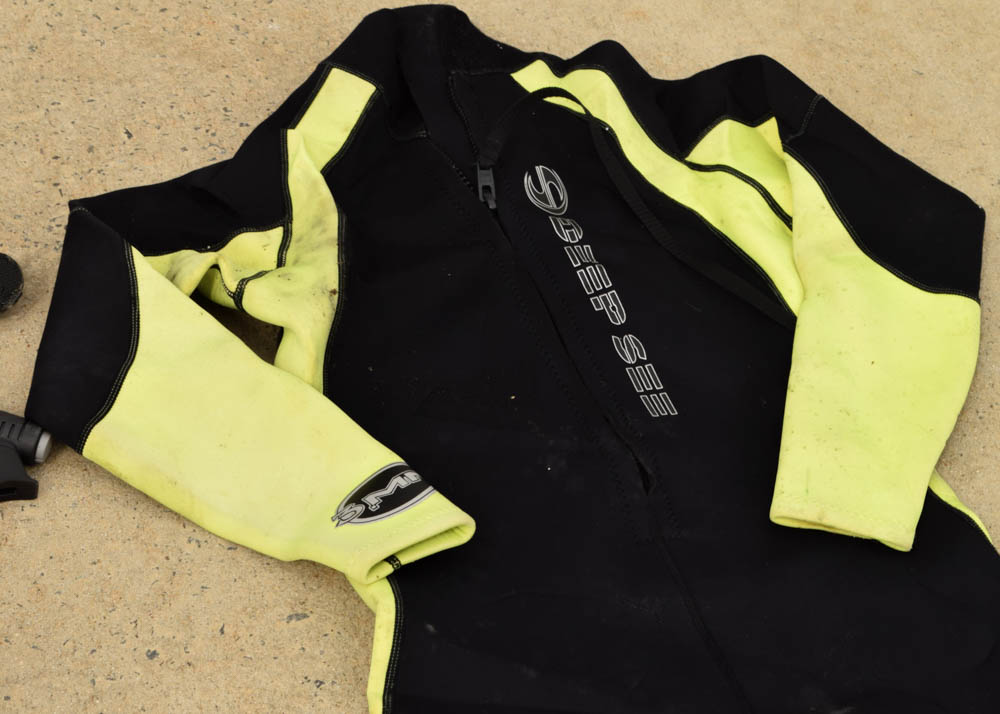 1999 Moomba Mobius 21-Foot Ski Boat and Boatmate Trailer