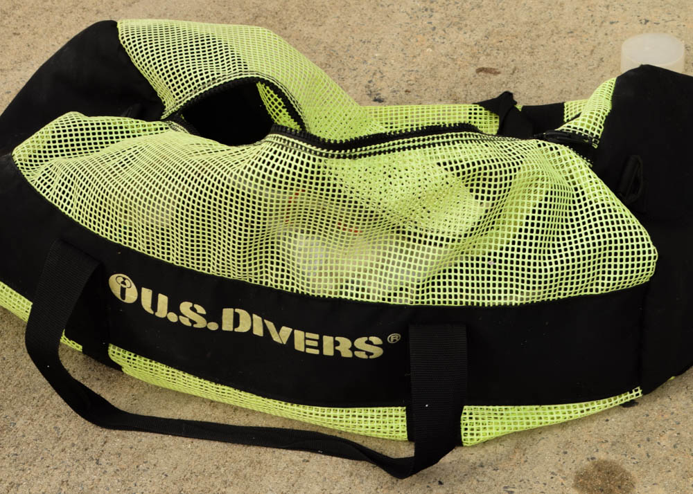 1999 Moomba Mobius 21-Foot Ski Boat and Boatmate Trailer