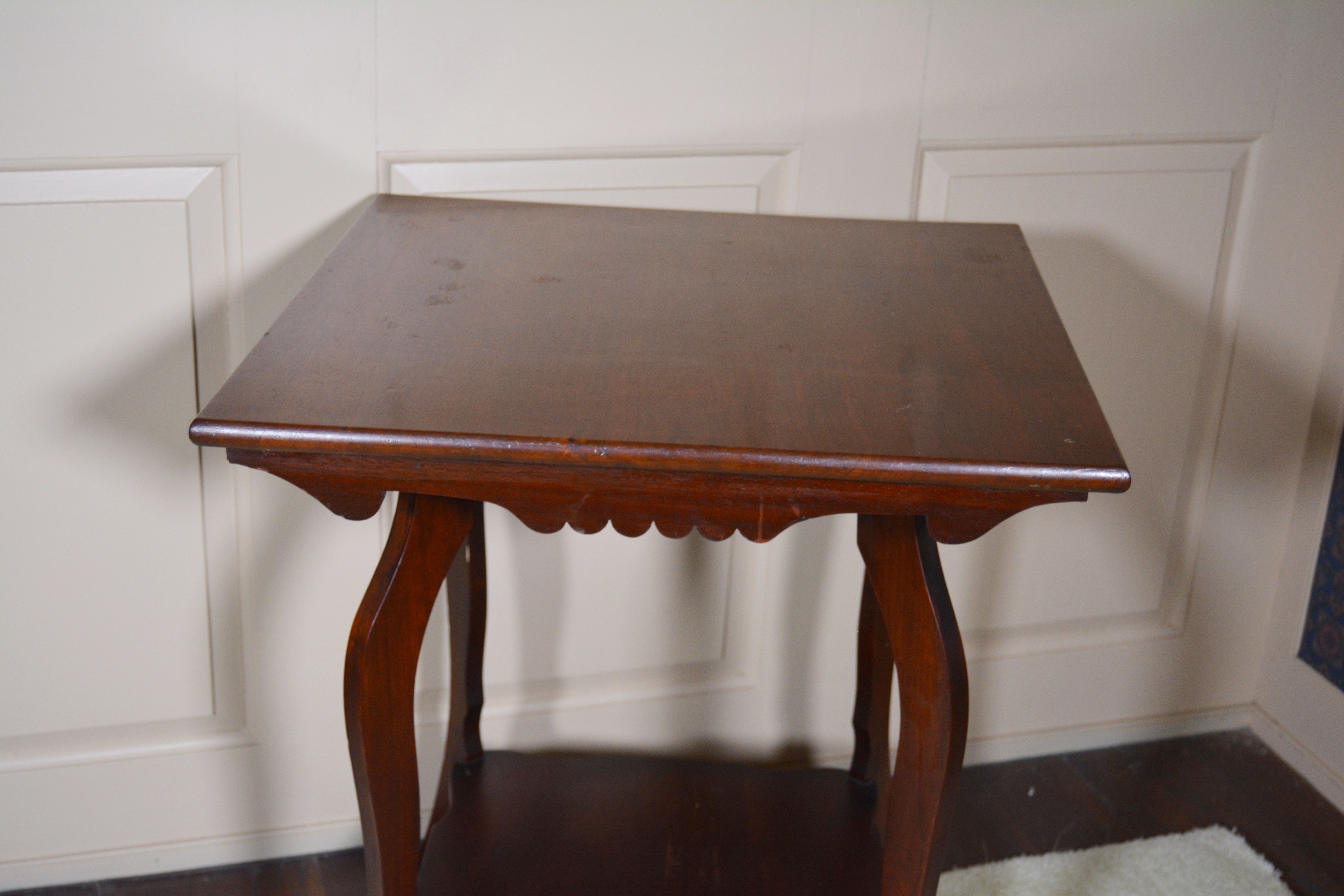 Late Victorian Mahogany Lamp Table, Late 19th/ Early 20th Century