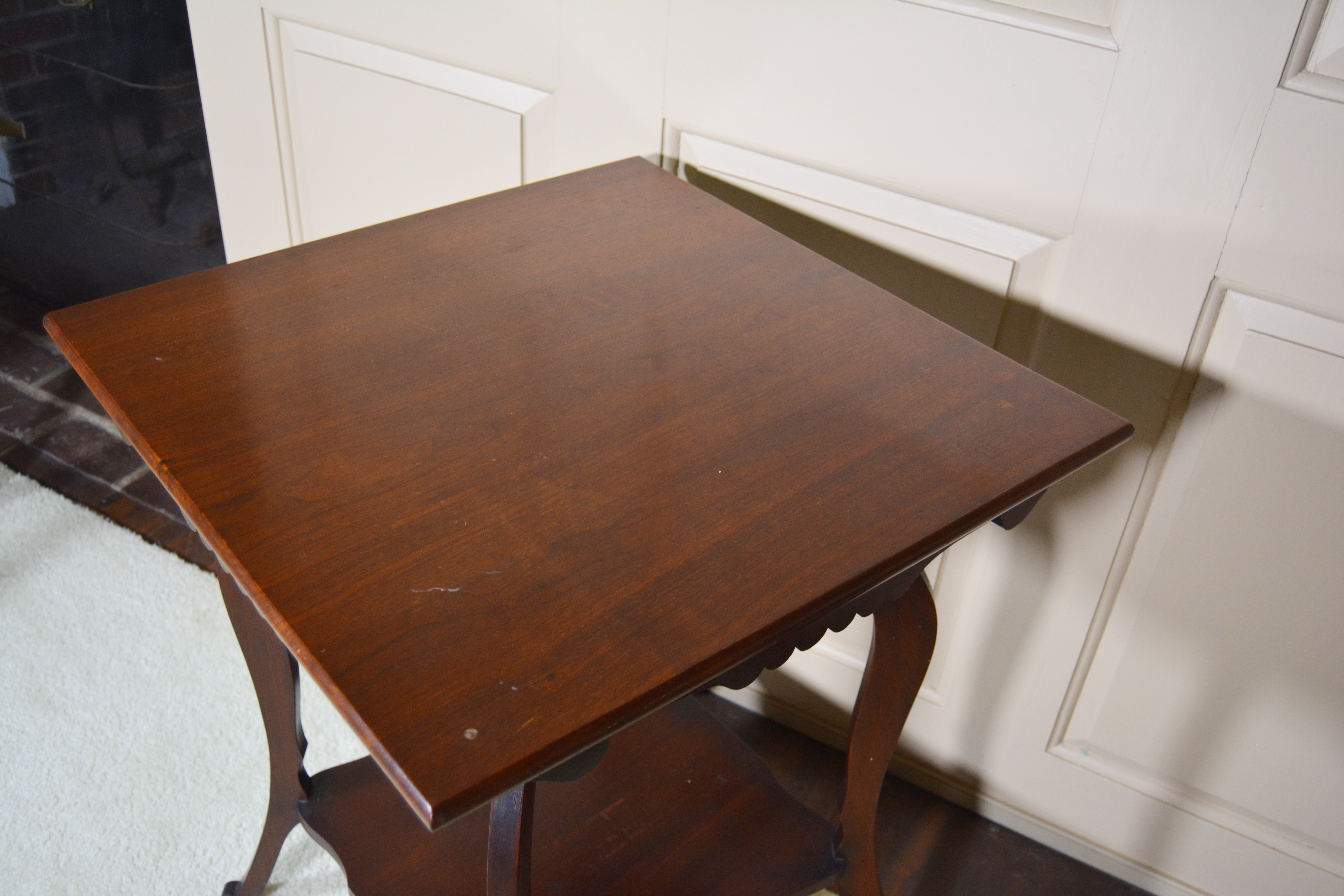 Late Victorian Mahogany Lamp Table, Late 19th/ Early 20th Century