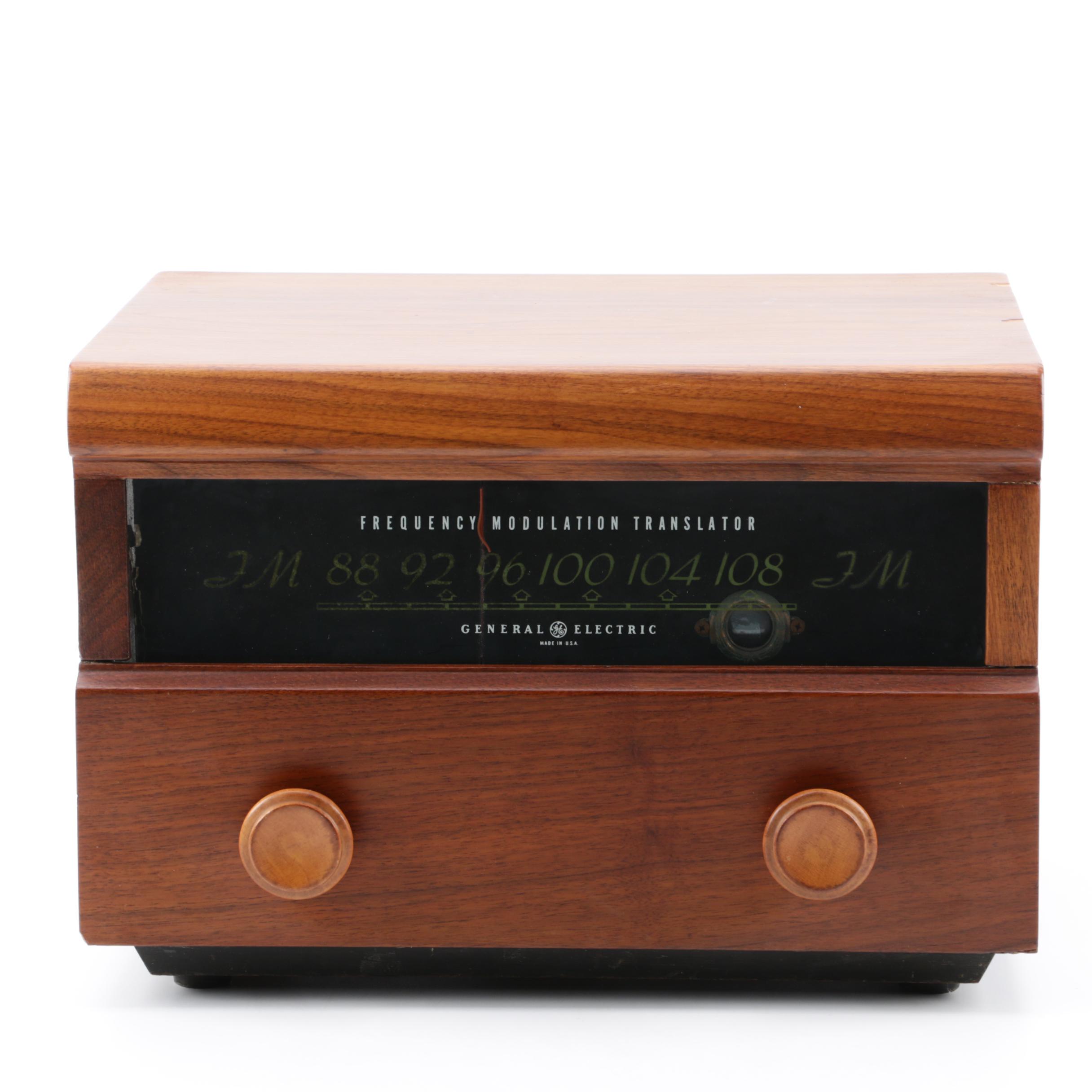 1949 General Electric Tabletop FM Radio, Model XFM-1