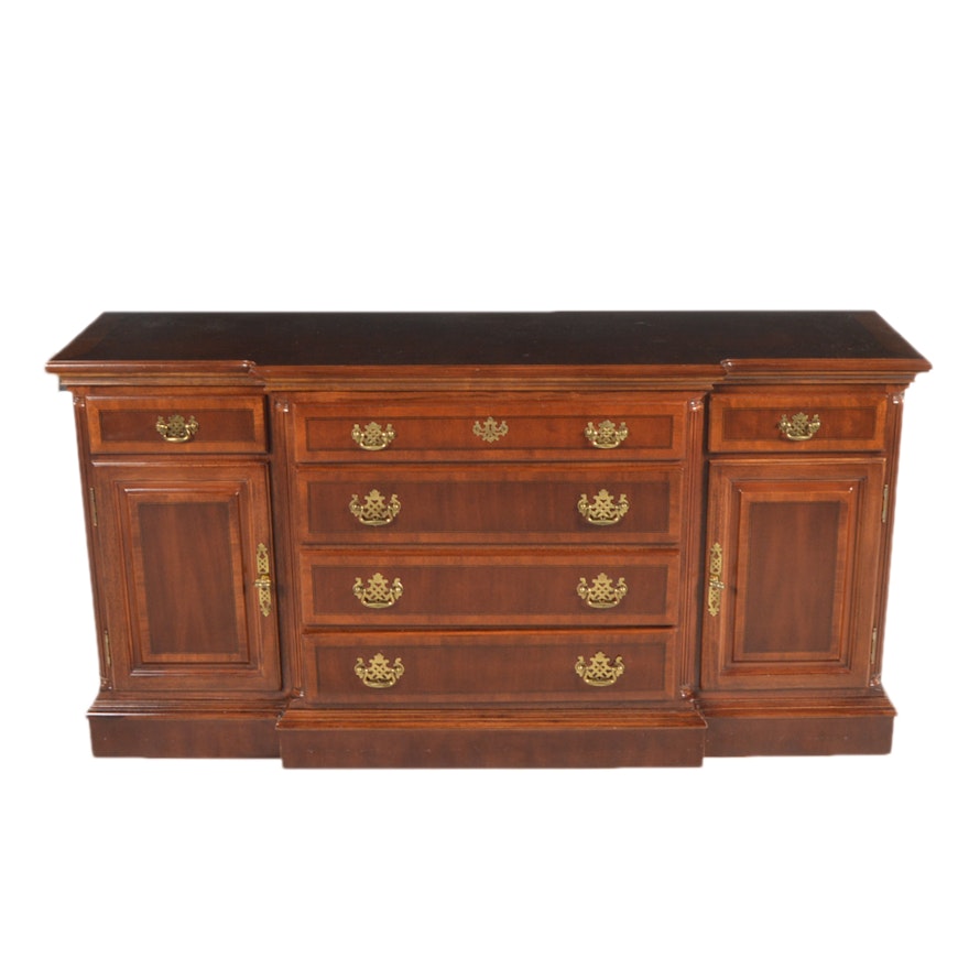 Federal Style Mahogany Buffet, 20th Century