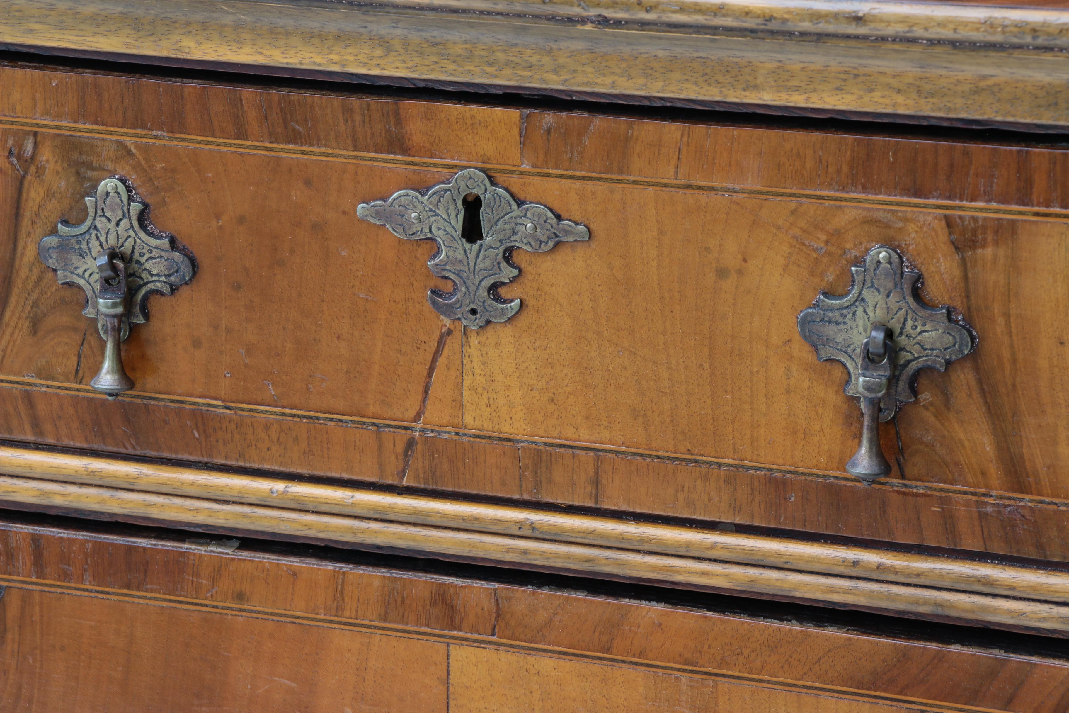 George I Walnut Chest of Drawers, Early 18th Century