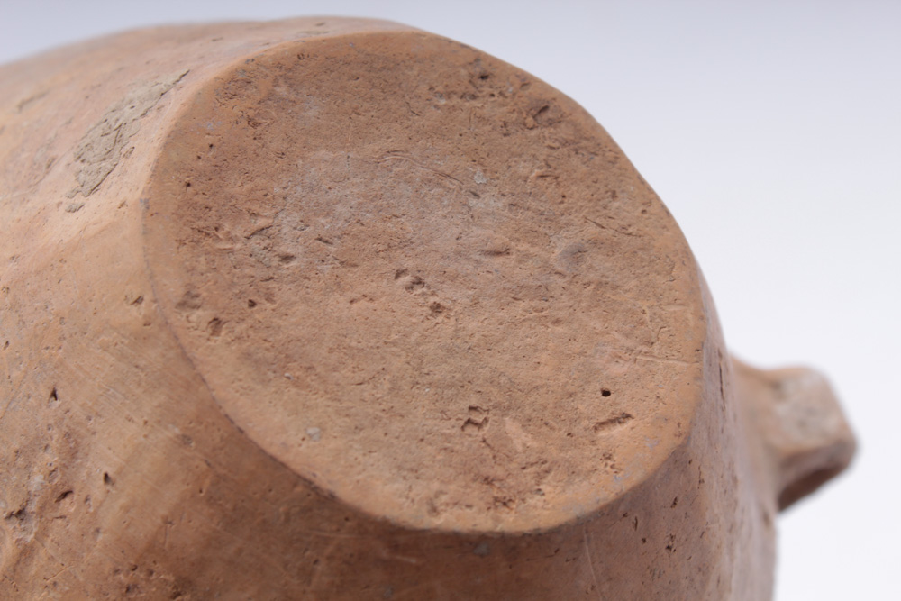 Archaistic Pottery Jars