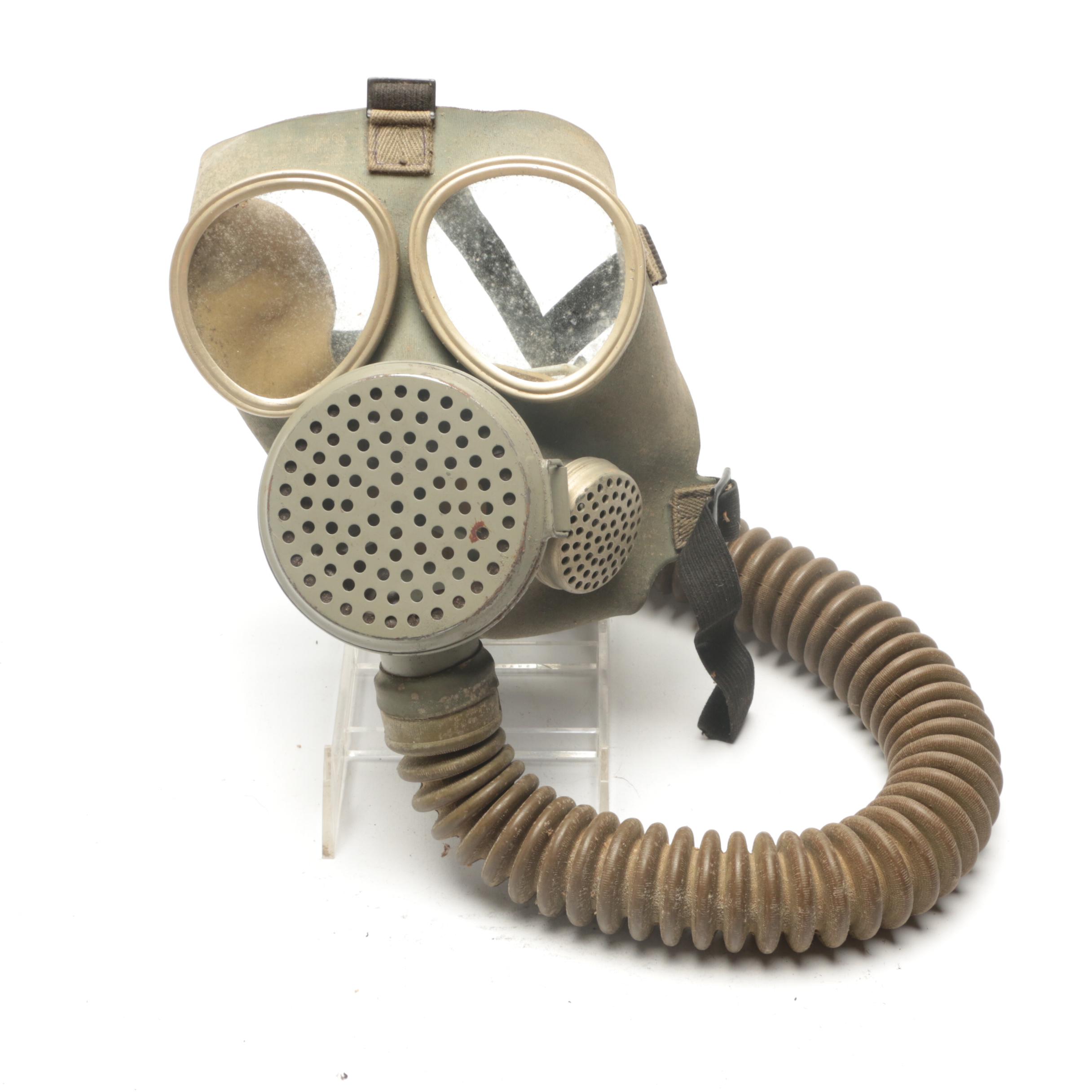 Japanese WWII Era Gas Mask with Case