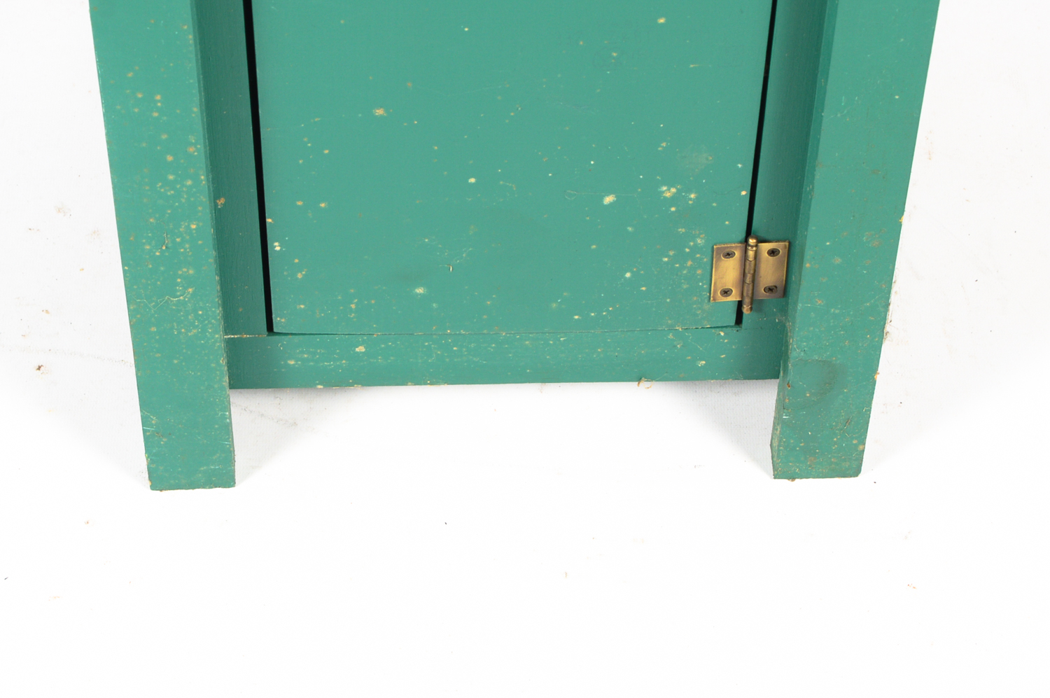 Quartz Clock in Painted Wood Cabinet