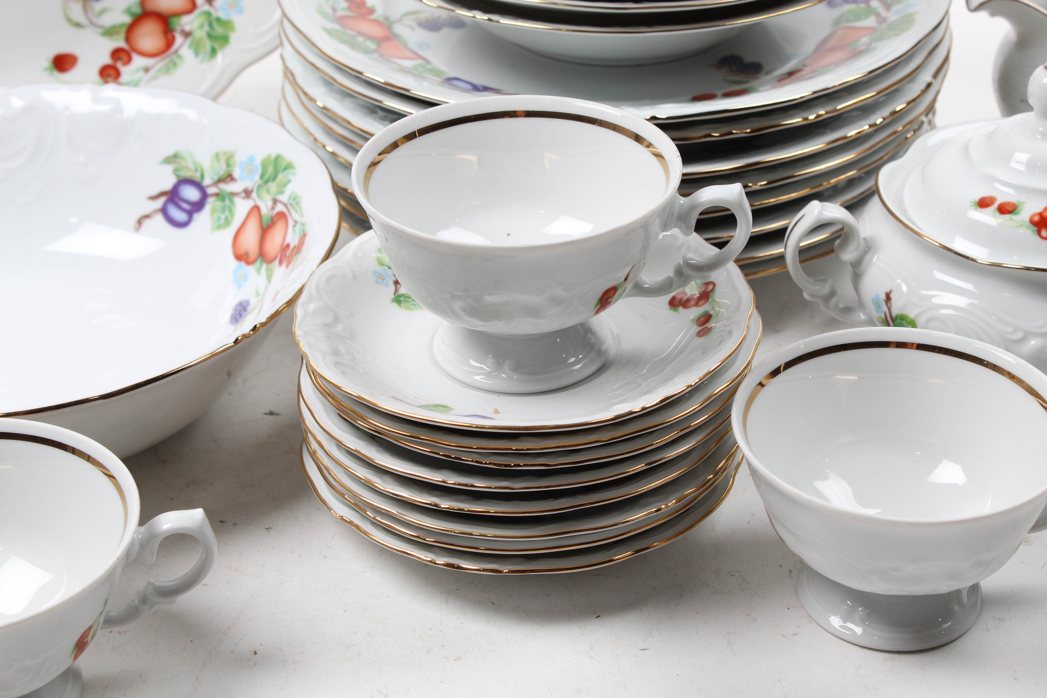 Royal Kent "Fruit Garland" Porcelain Dinner Service